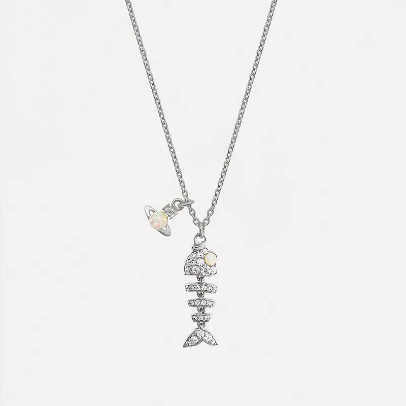 3 Colors Lyall Fishbone Diamond Pendant Necklace