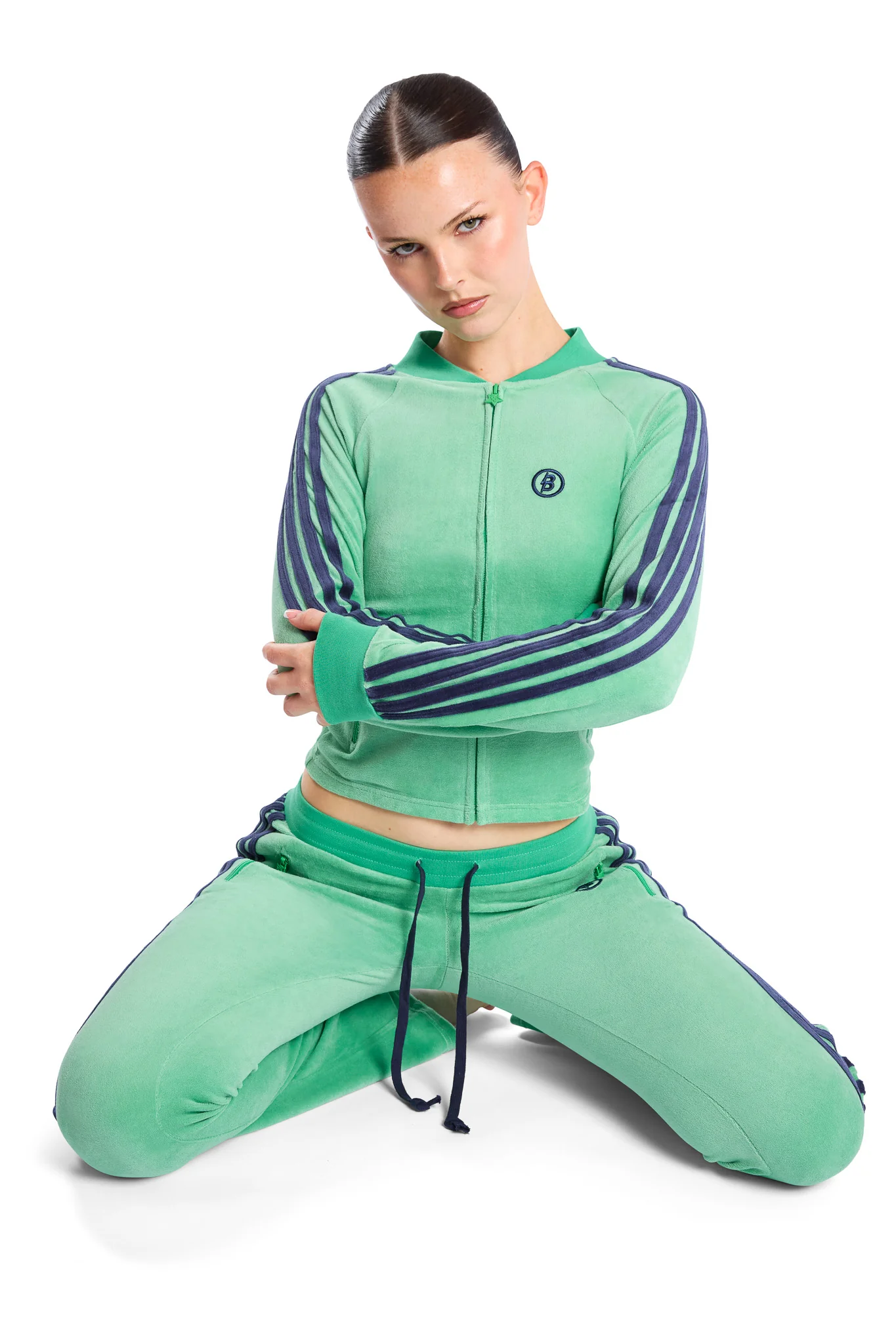 BODY VELOUR TRACK PANTS (CLOVER GREEN)