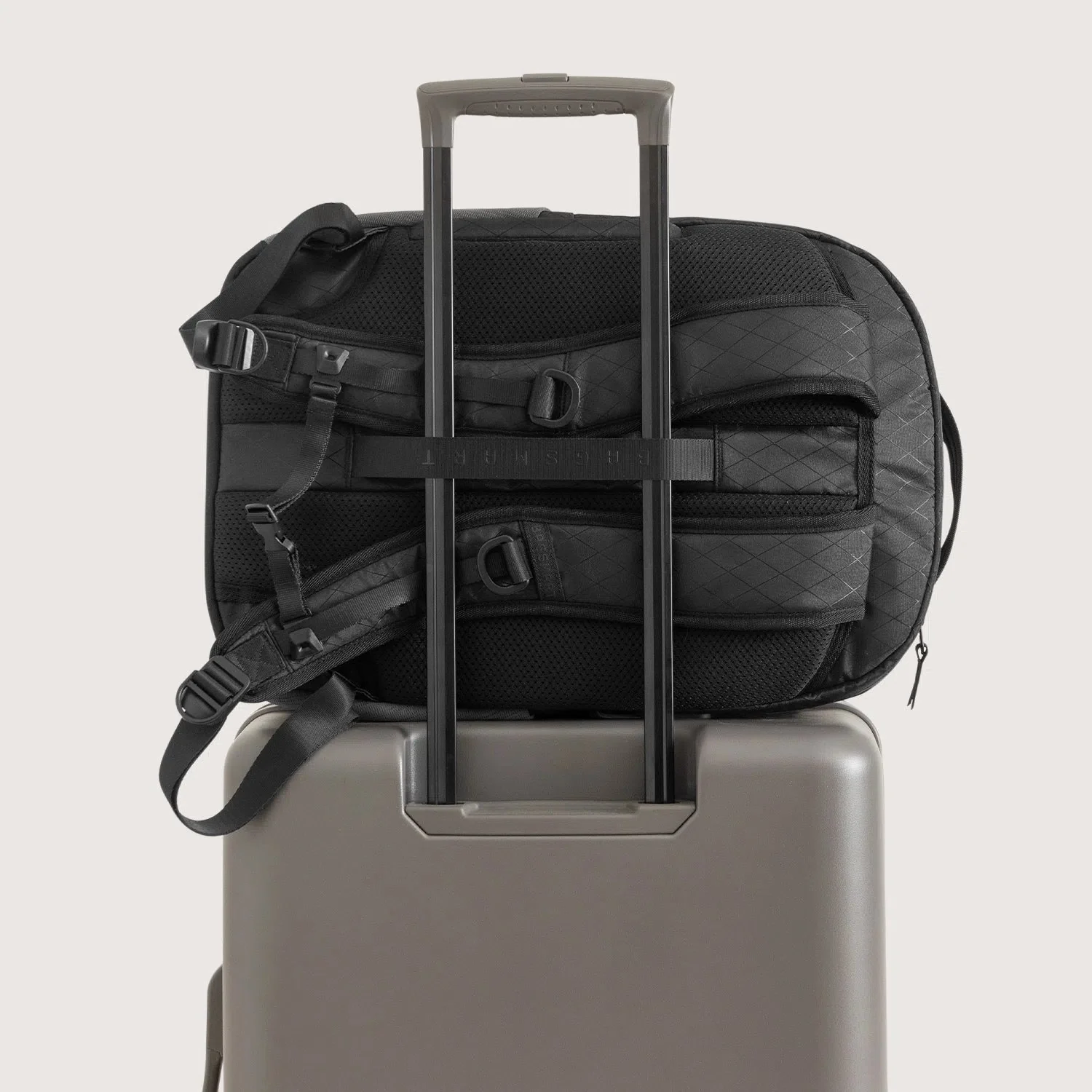 Dense 40L Travel Pack