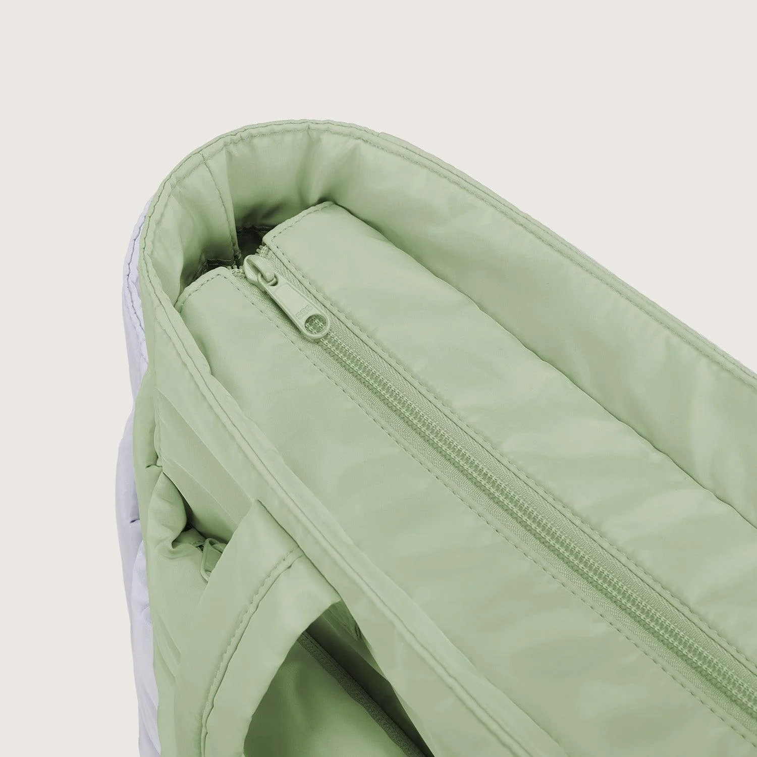 The Bubble 20L Puffy 15.6