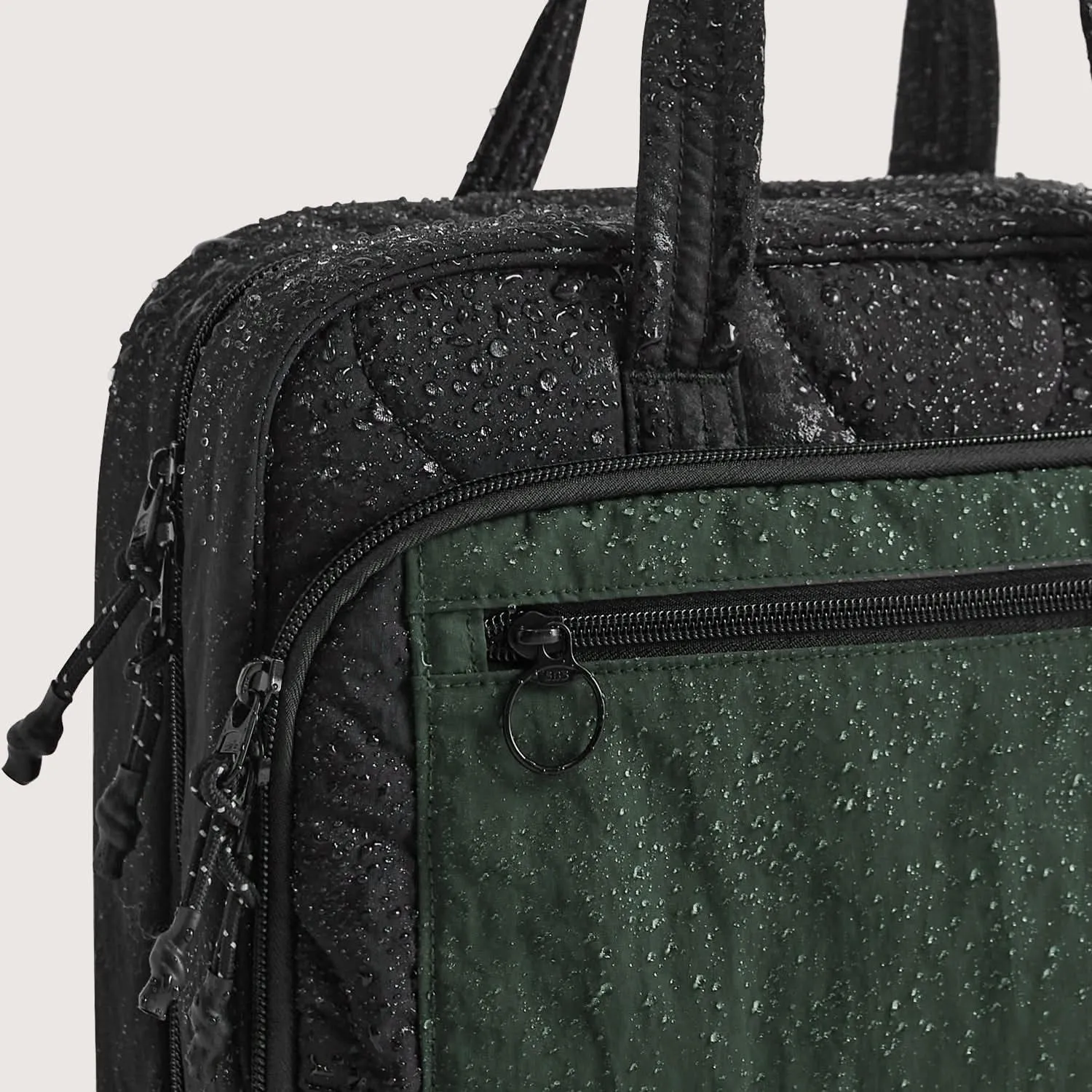 Paz Hanging Toiletry Bag