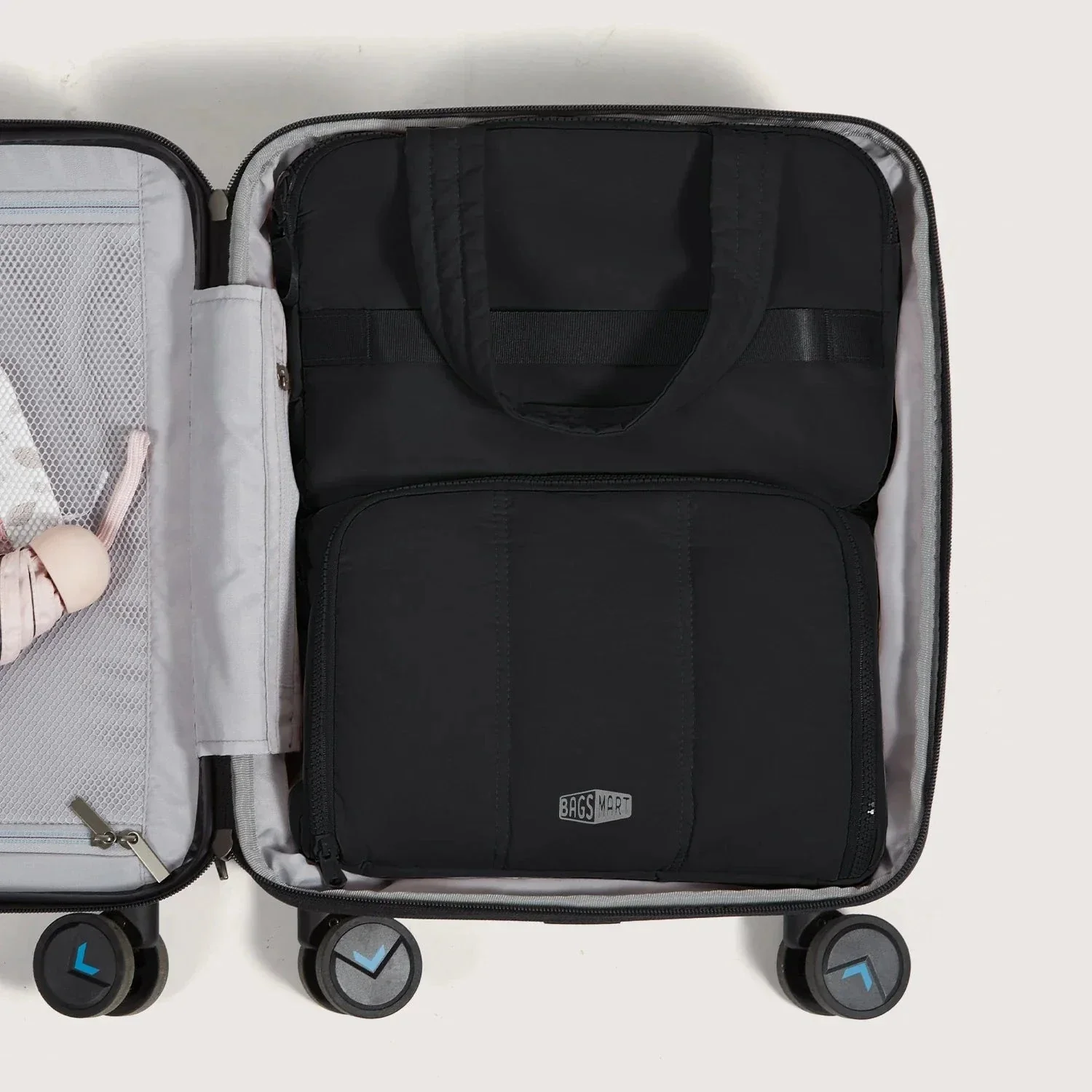 Crush Hanging Toiletry Bag