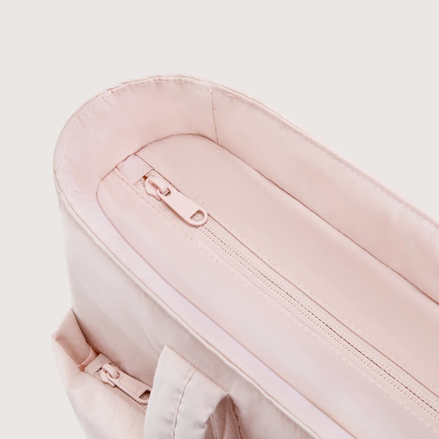 Crush 23L Laptop Tote