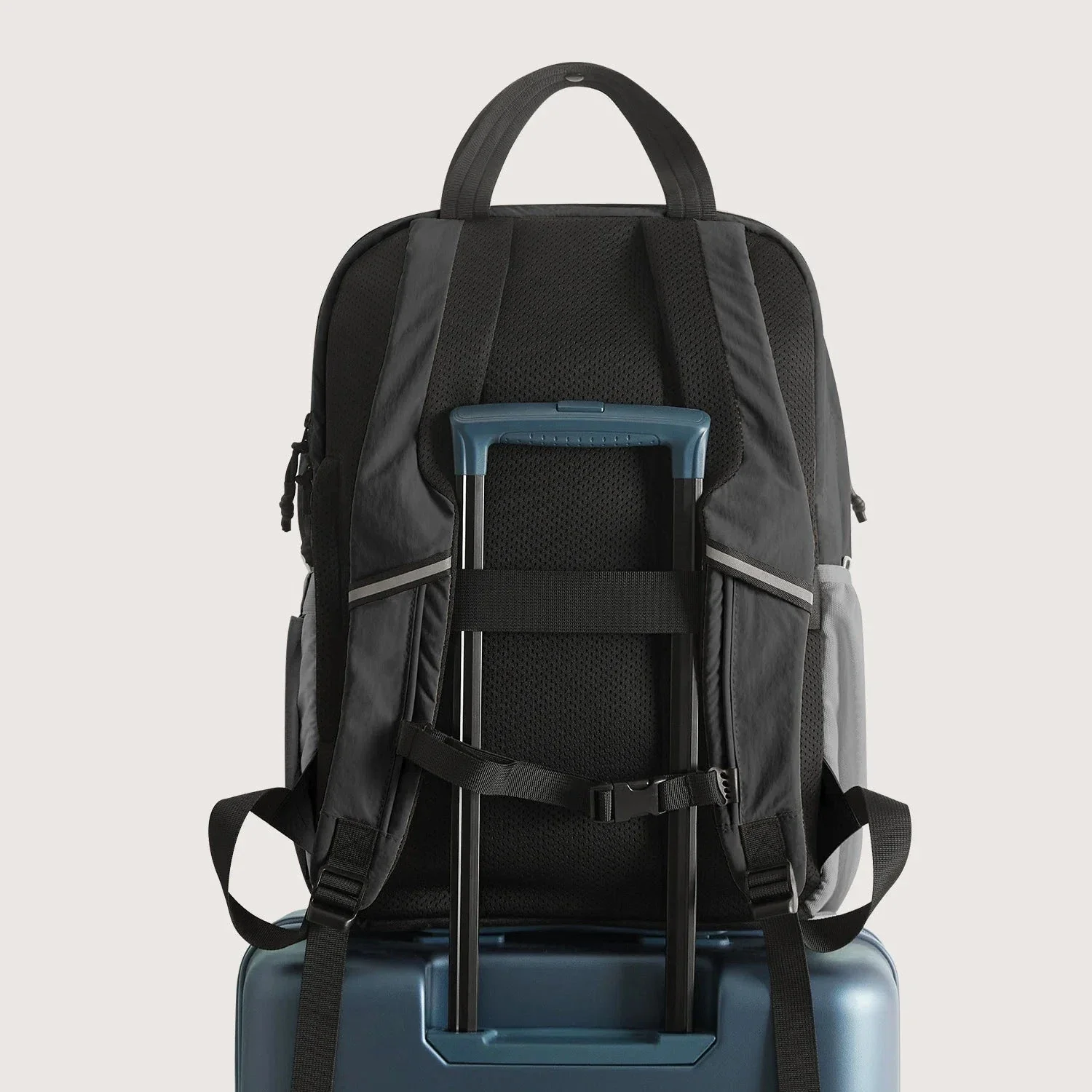 Paz 28L Backpack