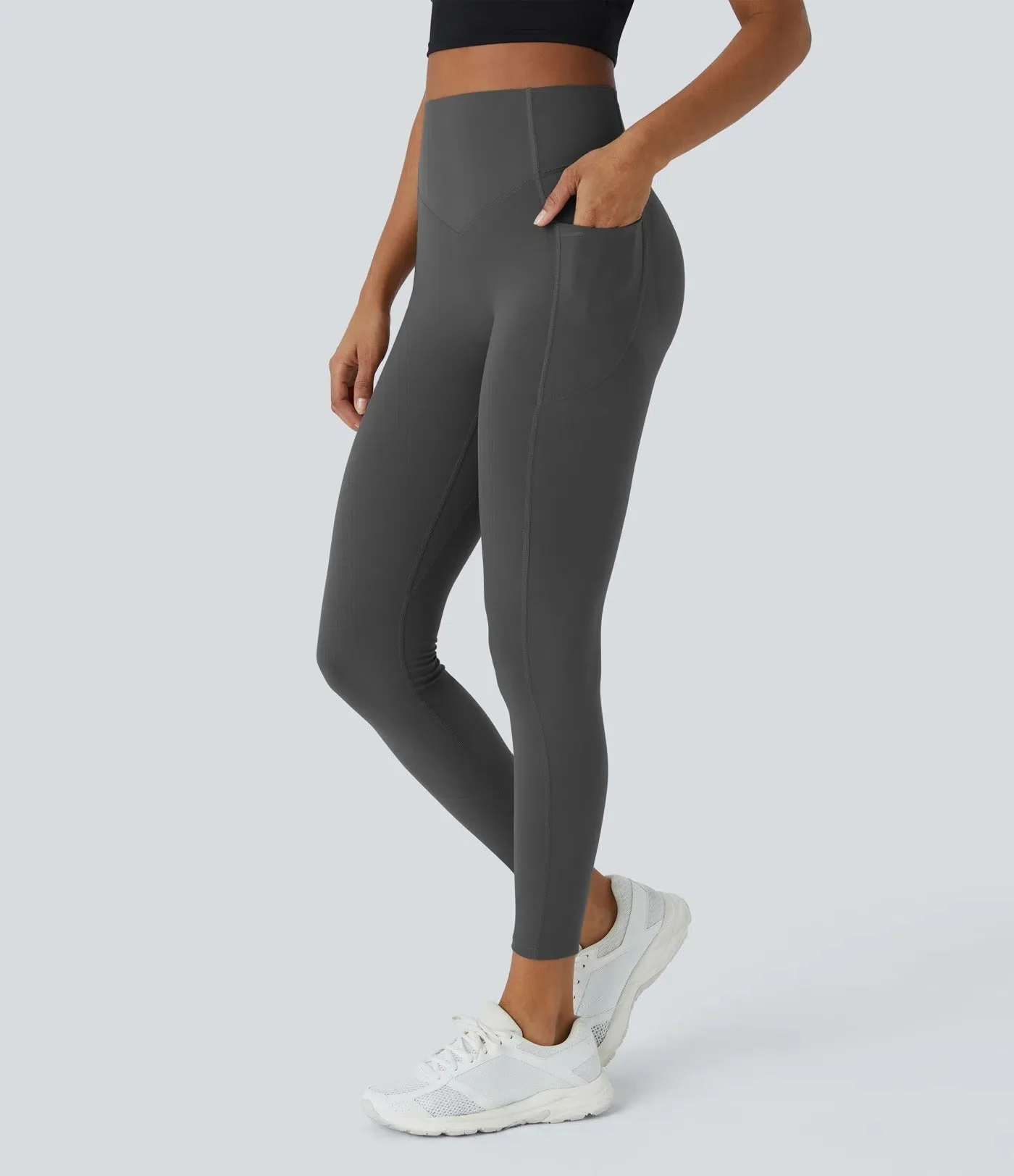 GlowLift Sculpted Leggings – Elegant Fit with Peach Effect