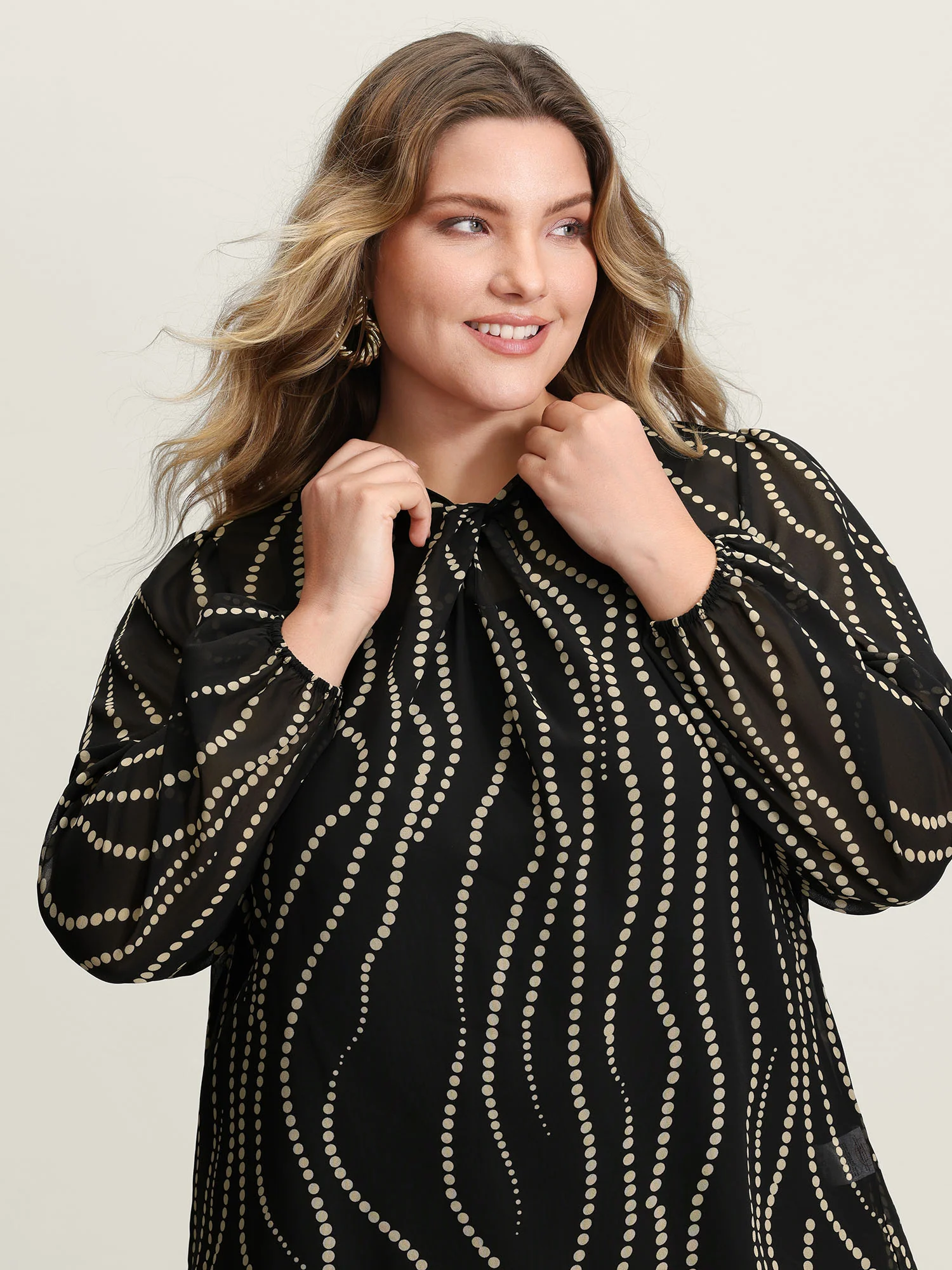 Knotted Neckline Chiffon Print Blouse