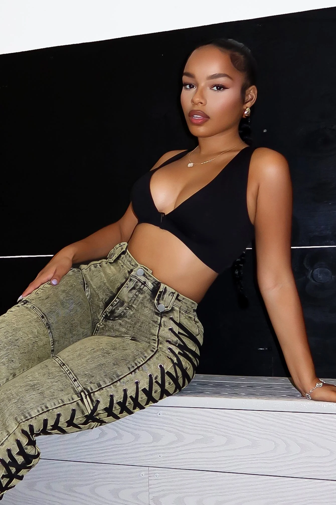 Soft Smooth Hook Sleeveless T