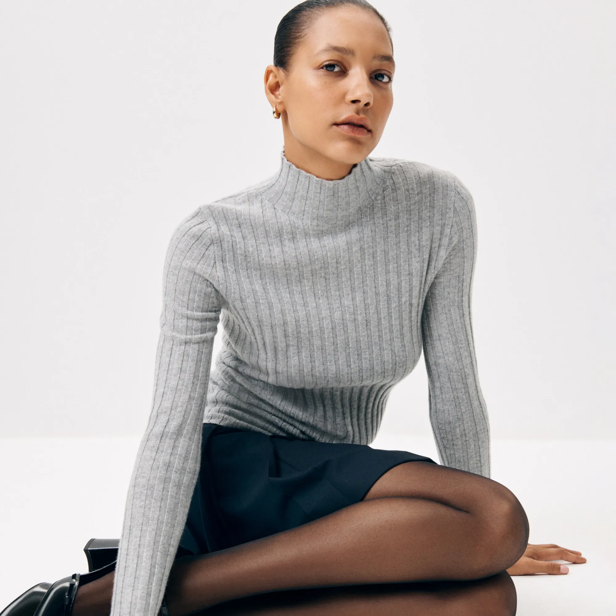 Wide-rib cashmere turtleneck sweater
