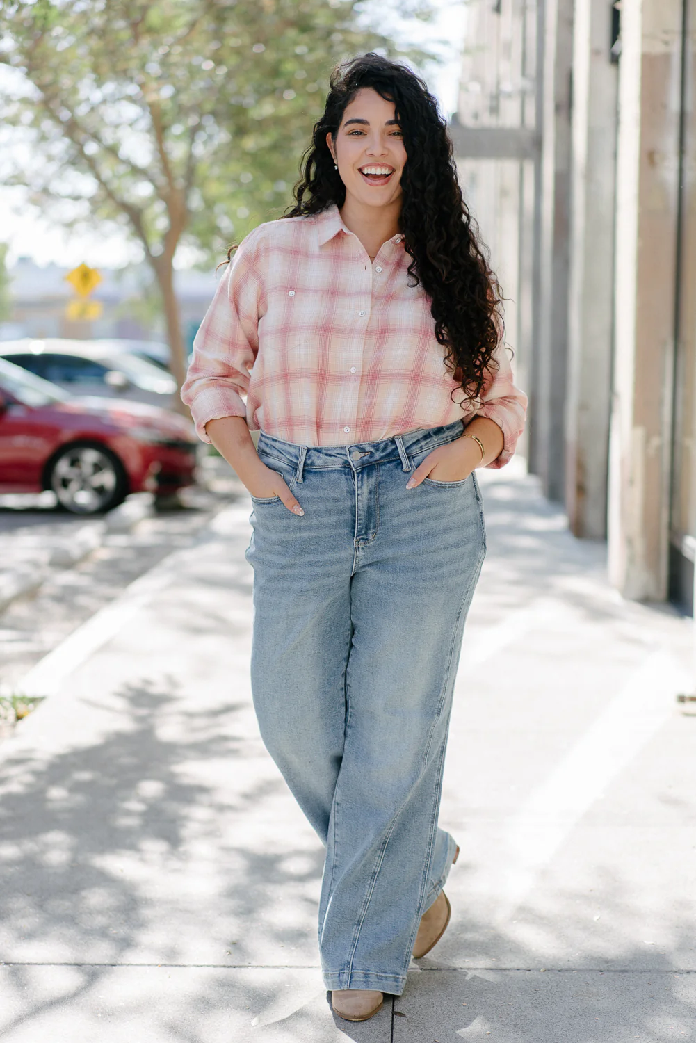 Ciara High Rise Retro Wide Leg Jeans - PLUS