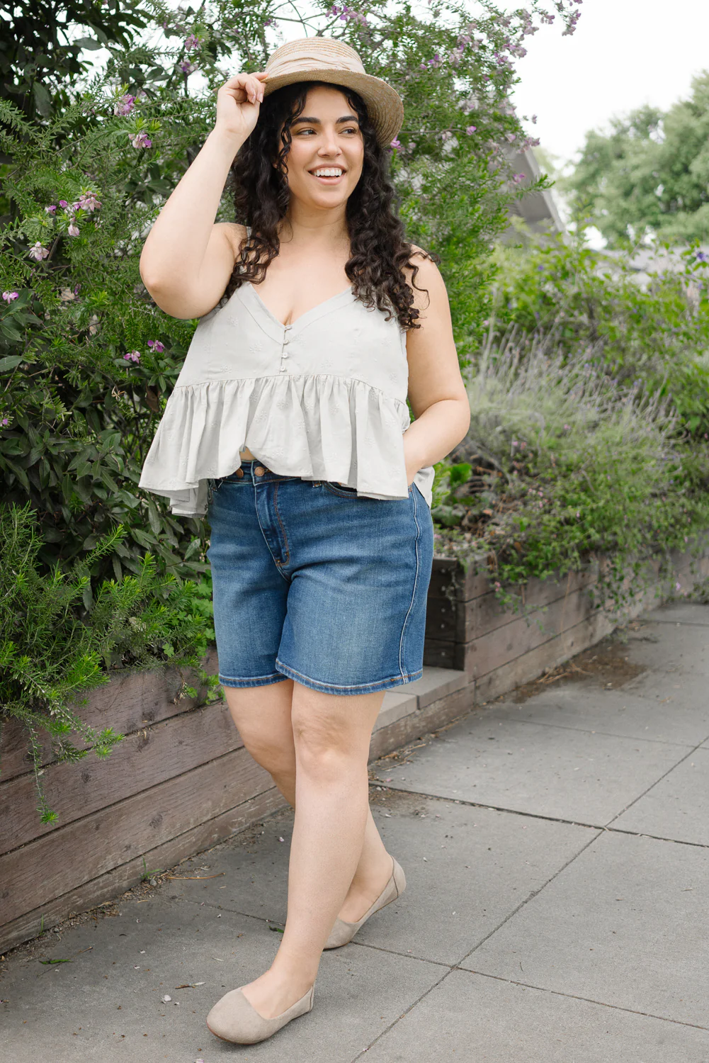 Jane 2-Button Mid Length Dad Shorts - PLUS