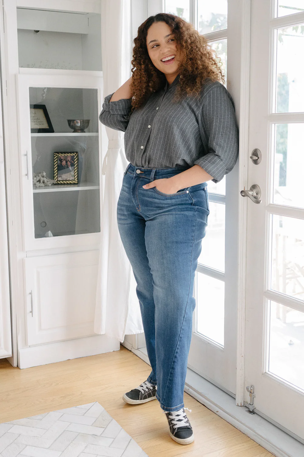 Aubrey Mid Rise Side Seam Detail Straight - PLUS