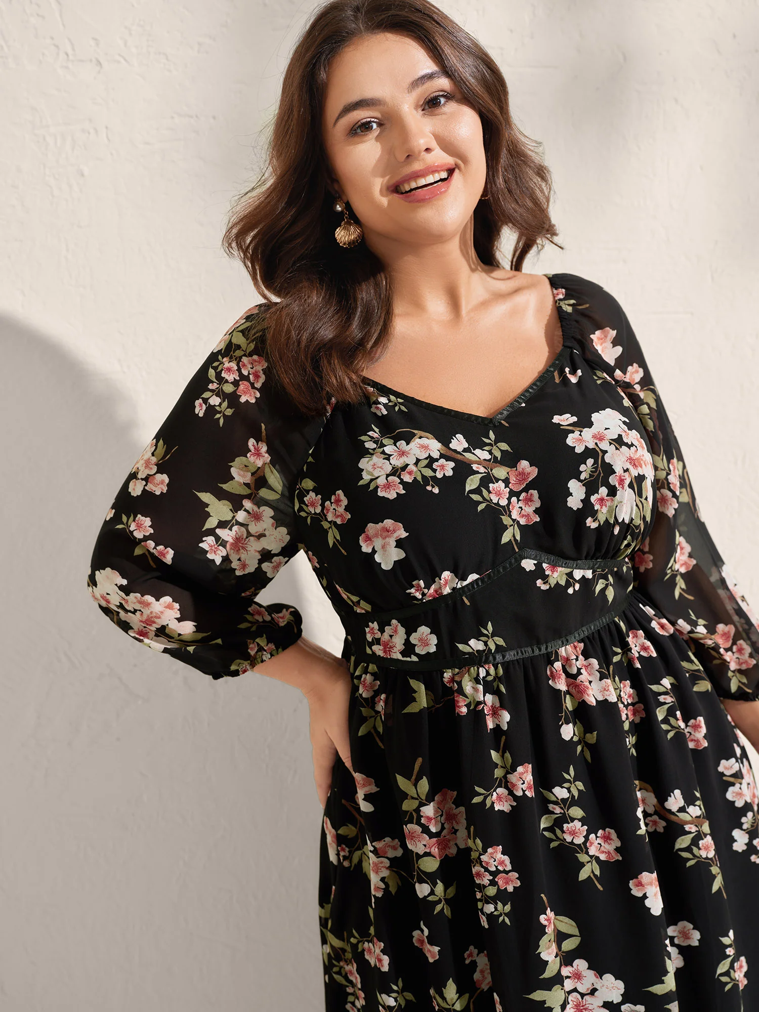 Chiffon Floral Triangular Waist Cinched Maxi Dress