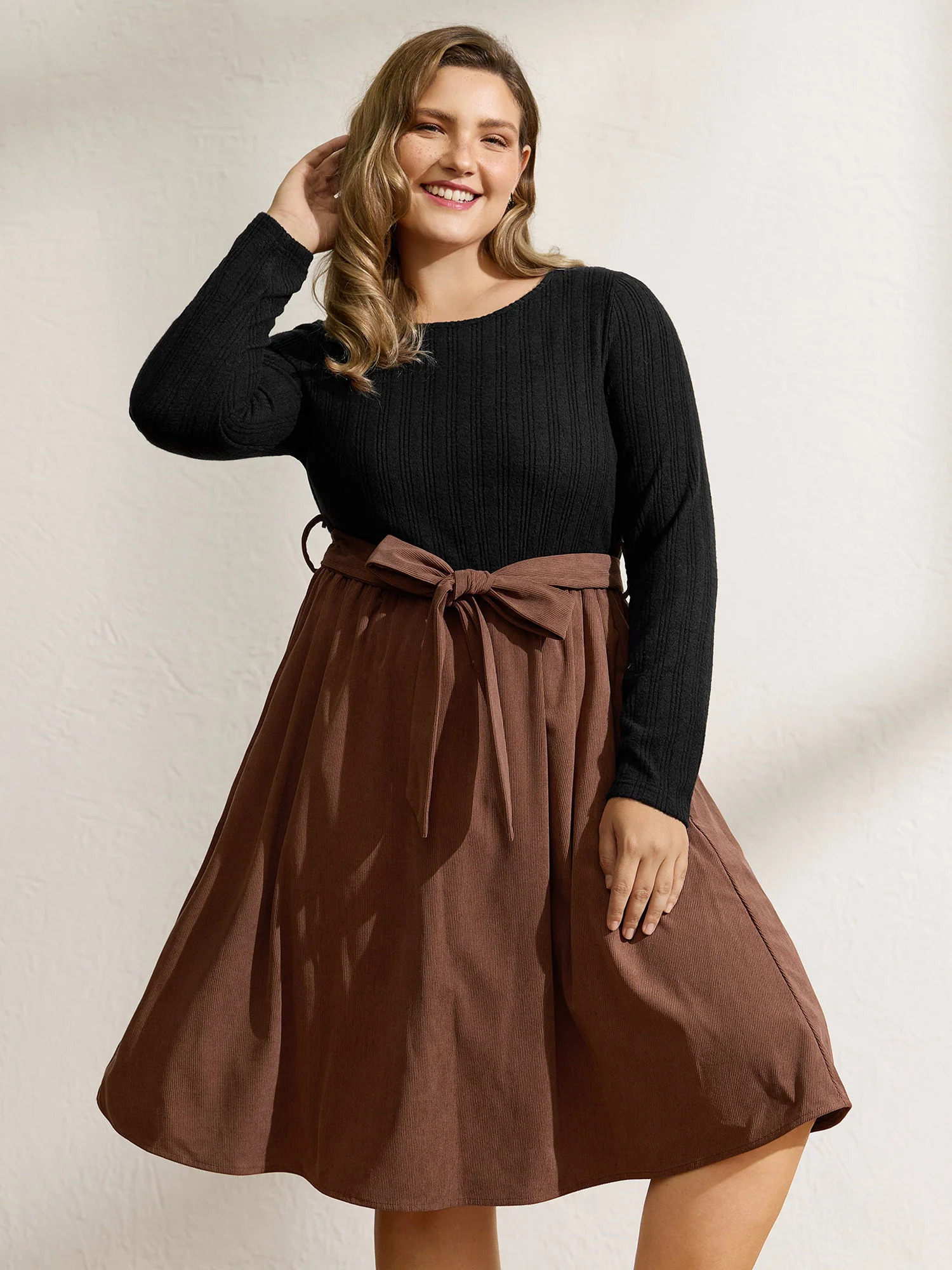 Color Contrast Belted Flared Midi Dress