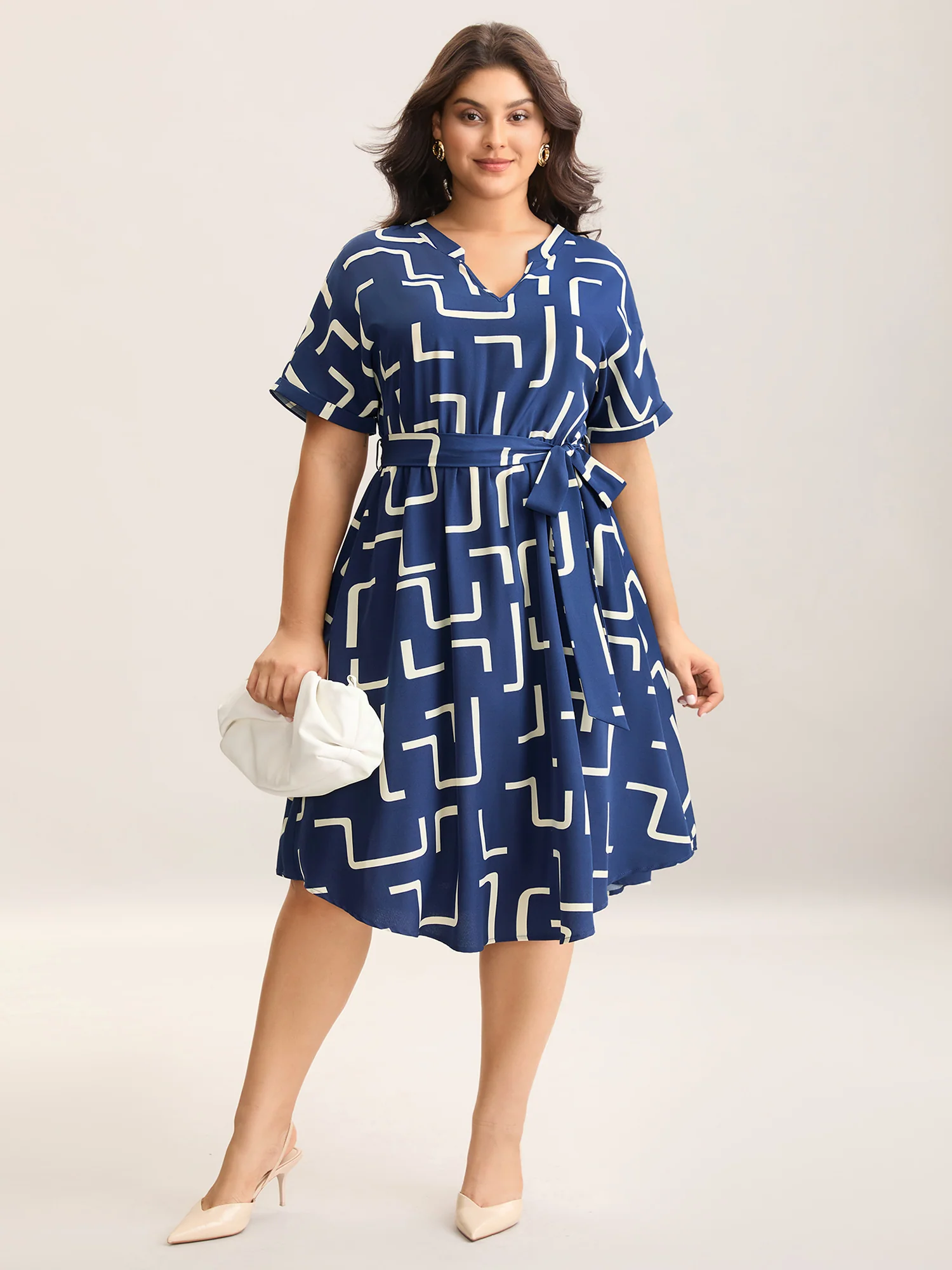 Geometric Print Curved Hem Midi Dress