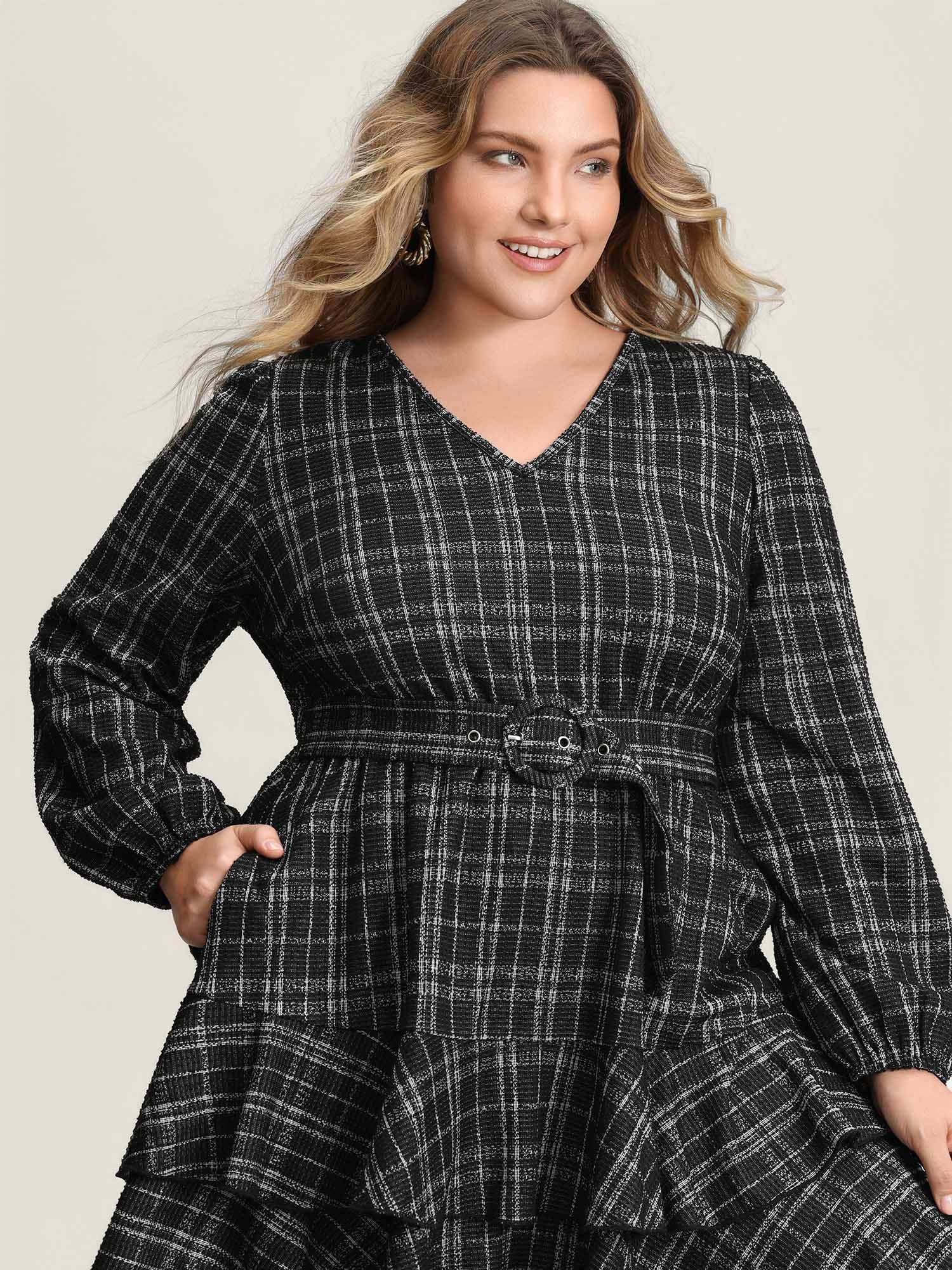 Stretchy Textured Tiered Mini Dress