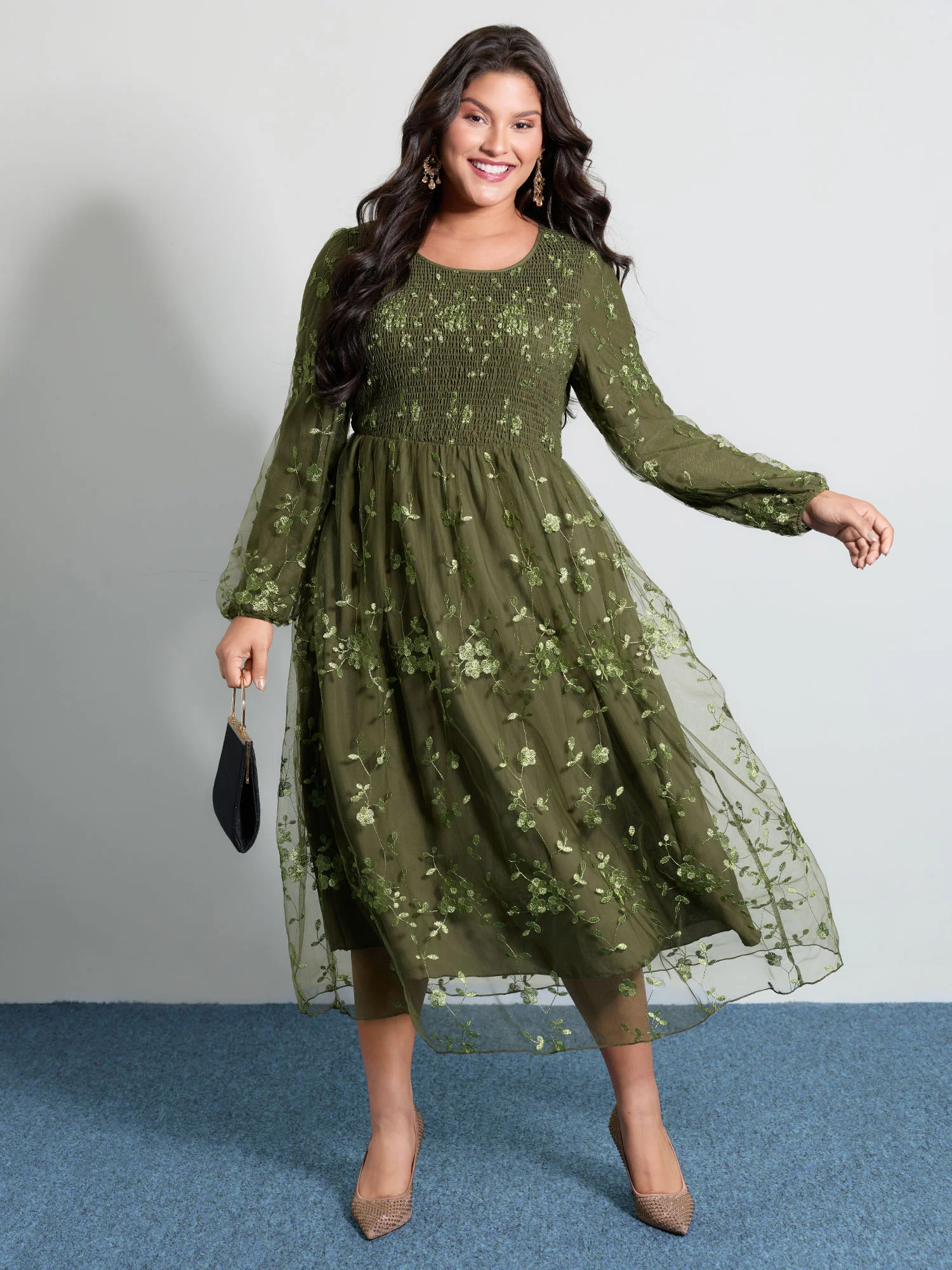 Floral Embroidered Shirred Lined Midi Dress