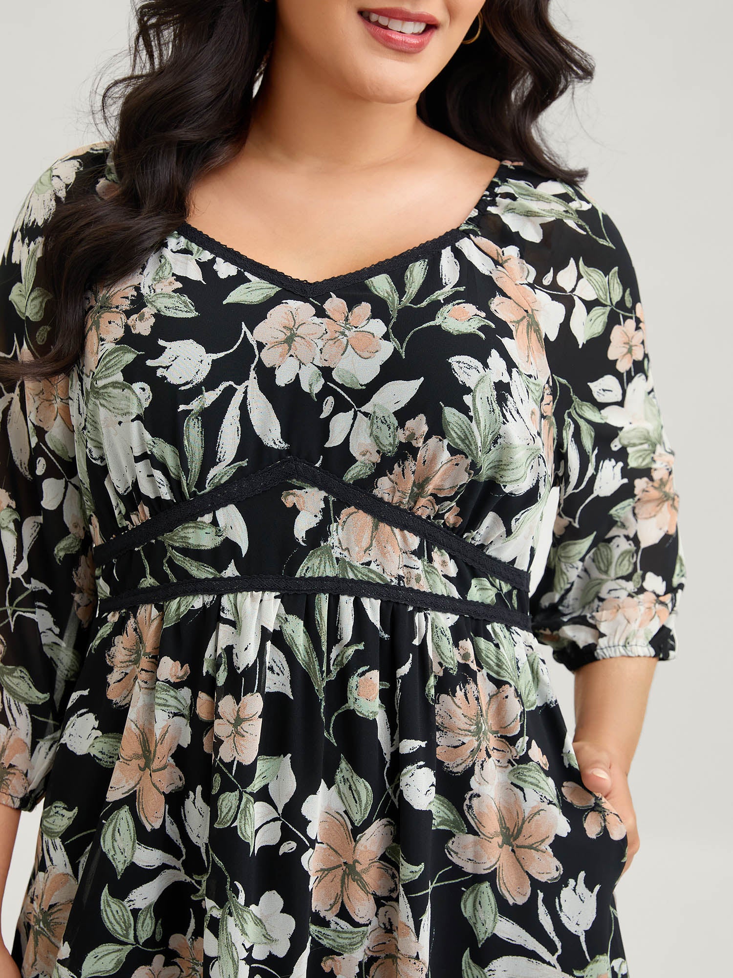 Floral Heart Neckline Woven Ribbon Gathered Dress