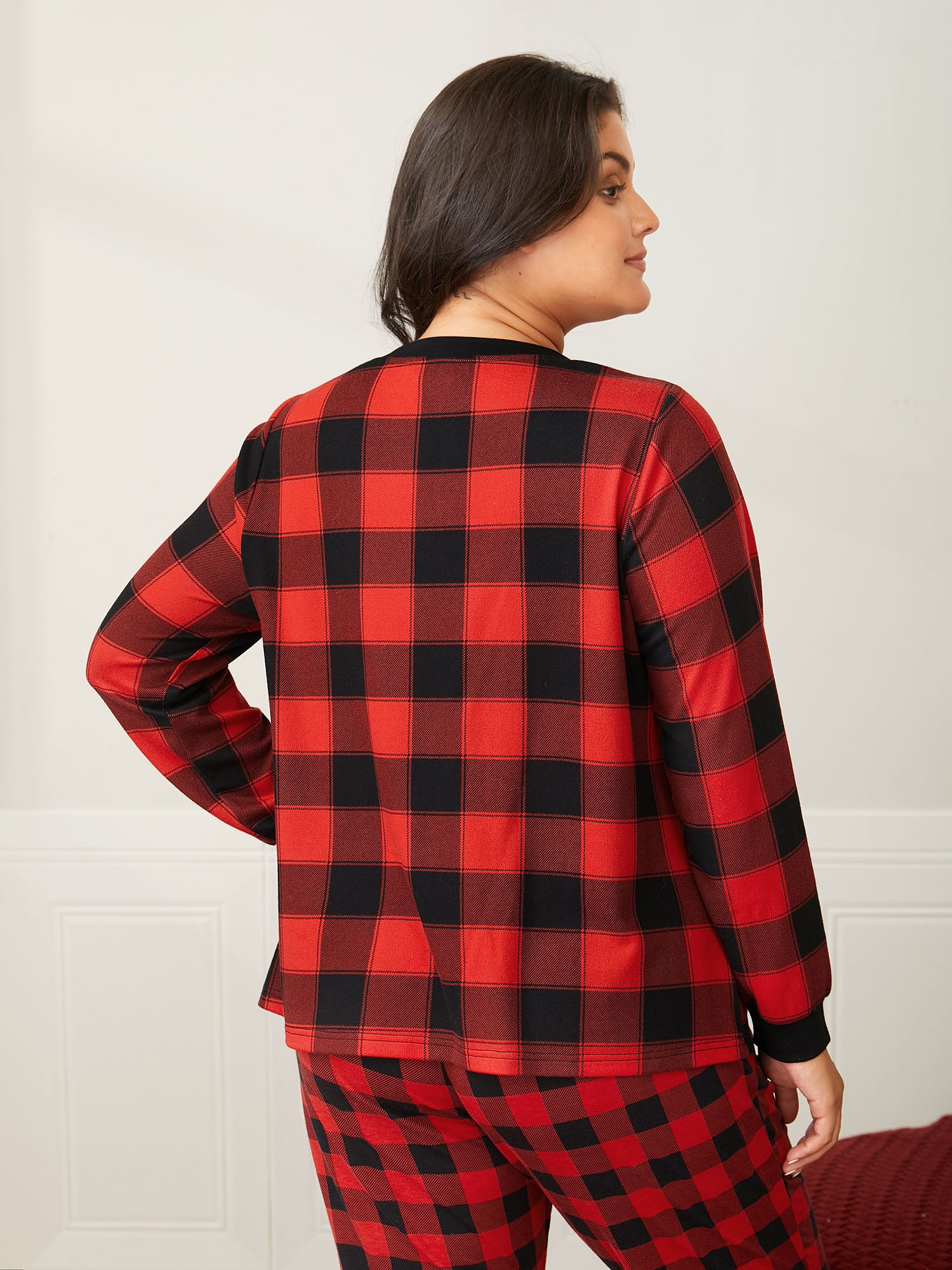 Checkered Contrast Collar Sleep Top