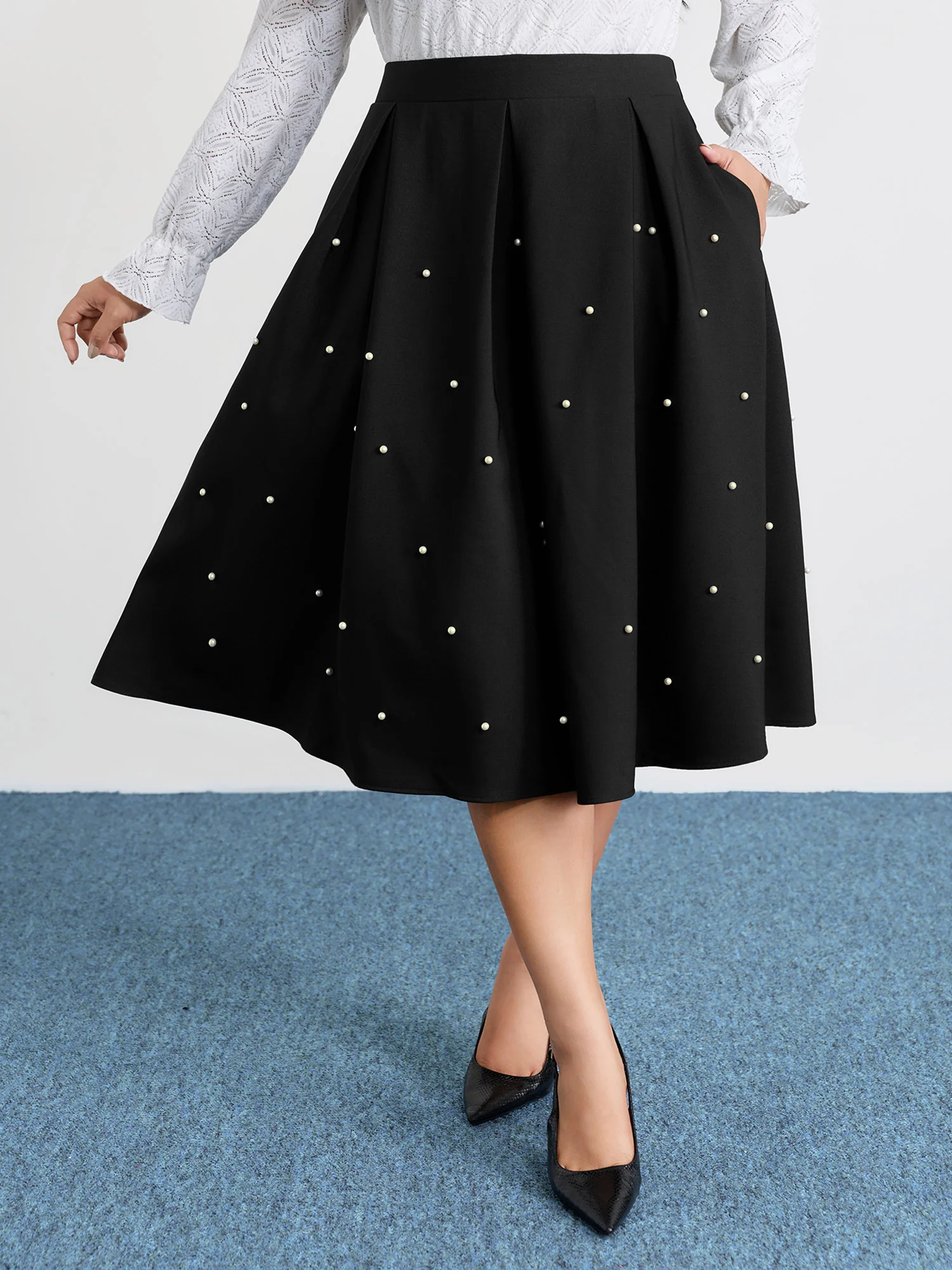 Beadwork Pleated Solid Midi Skirt