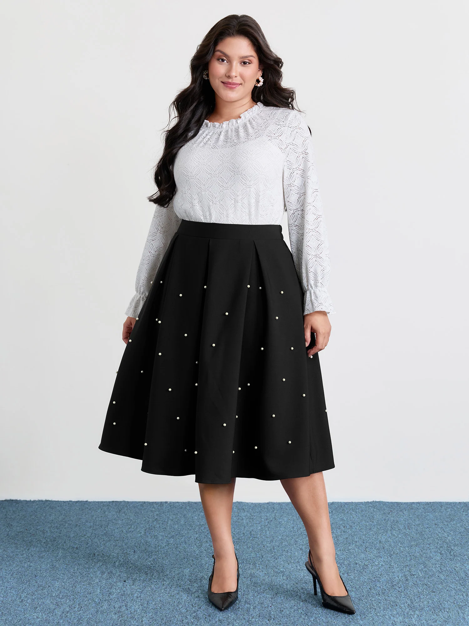 Beadwork Pleated Solid Midi Skirt