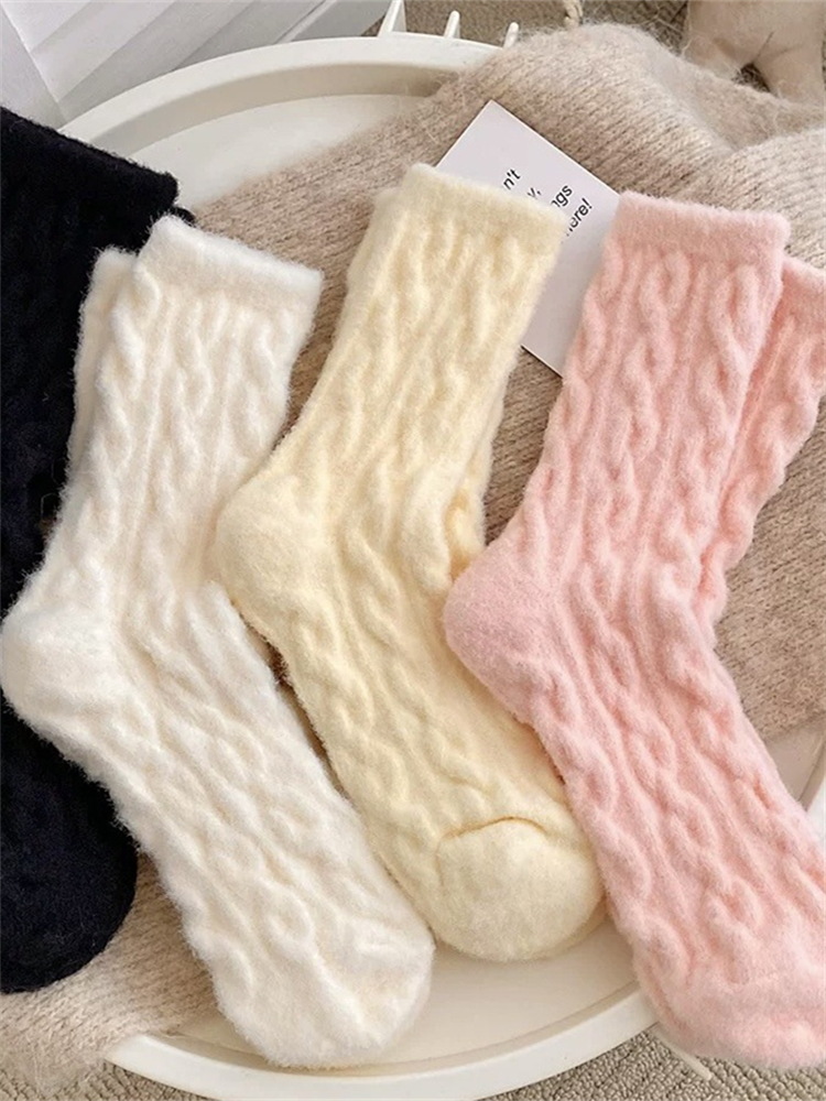 Vintage Cable Knit Fuzzy Plush Socks