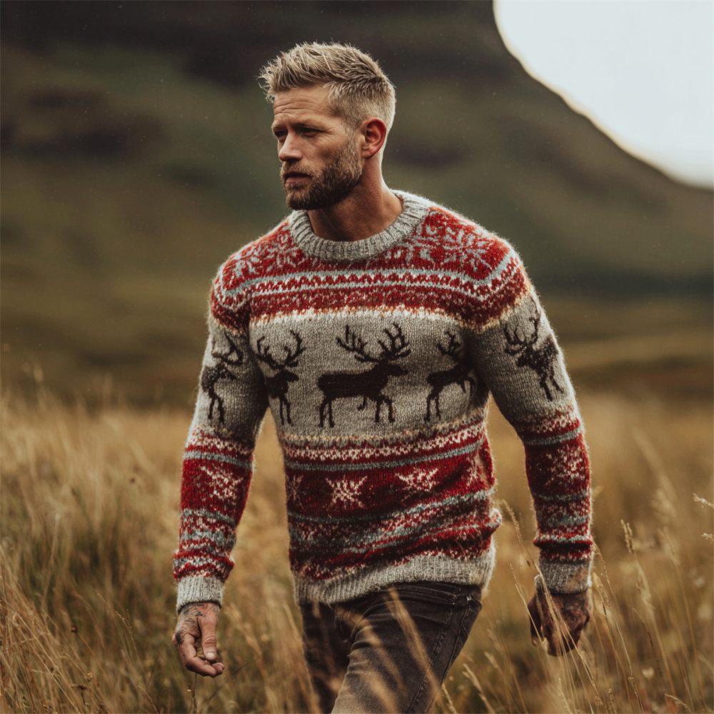 Vintage Christmas Reindeer Stripe Design Men's Icelandic Sweater