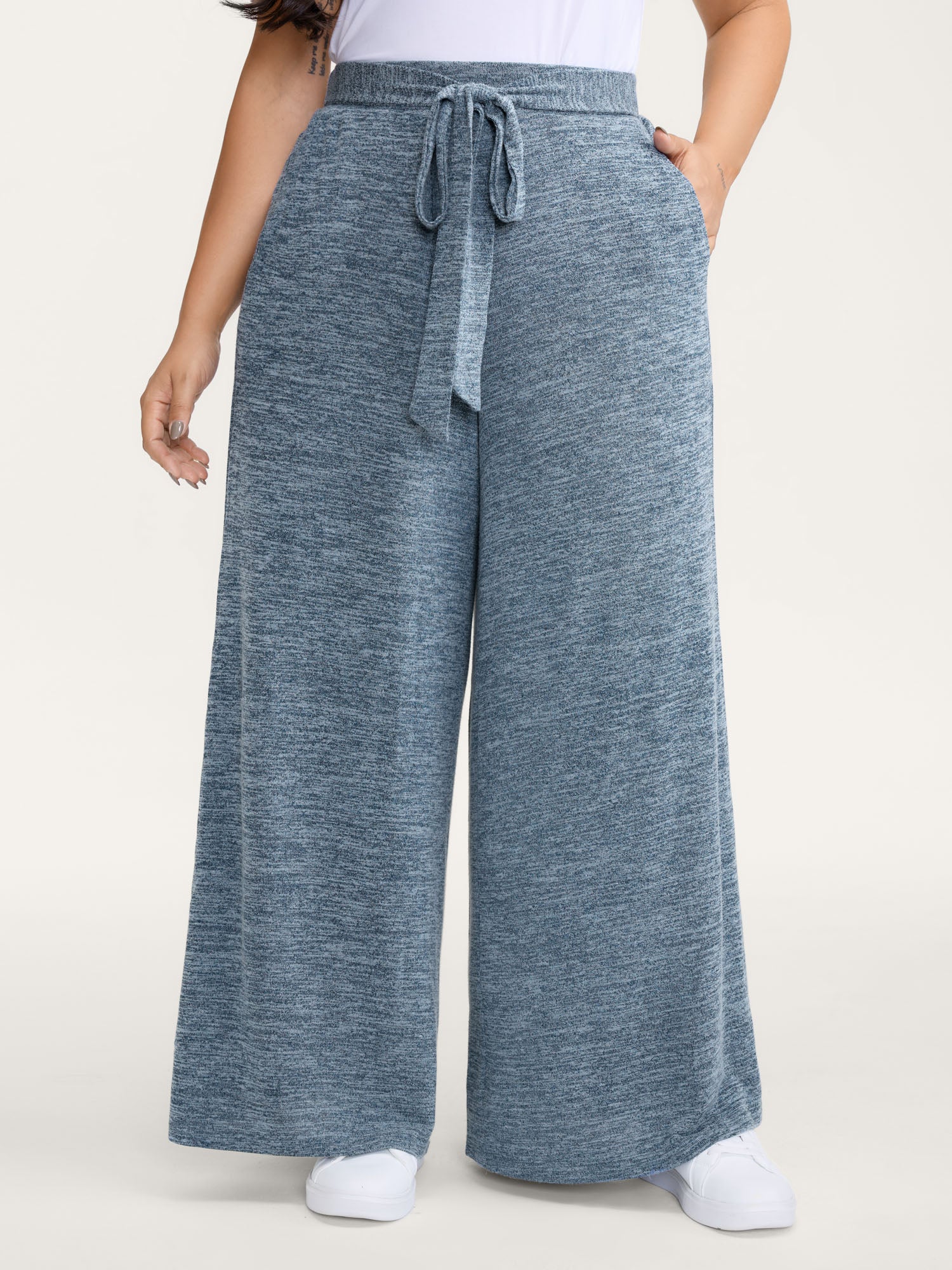 Stretchy Mixed-Color Belted Wide-Leg Pants