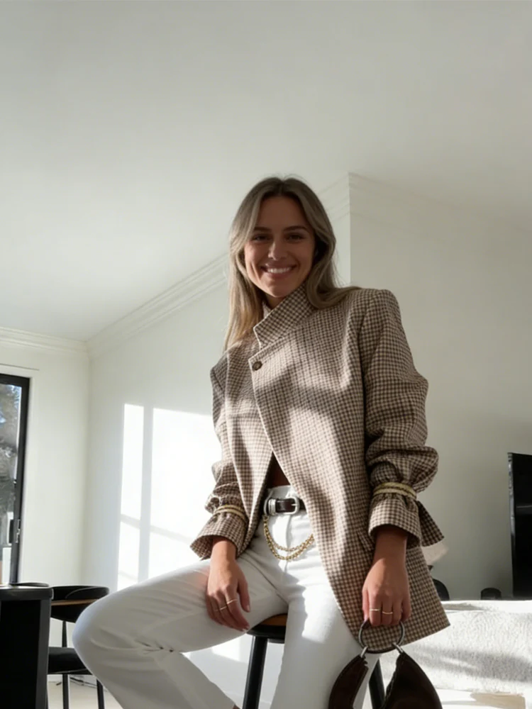 Vintage Plaid Structured Blazer