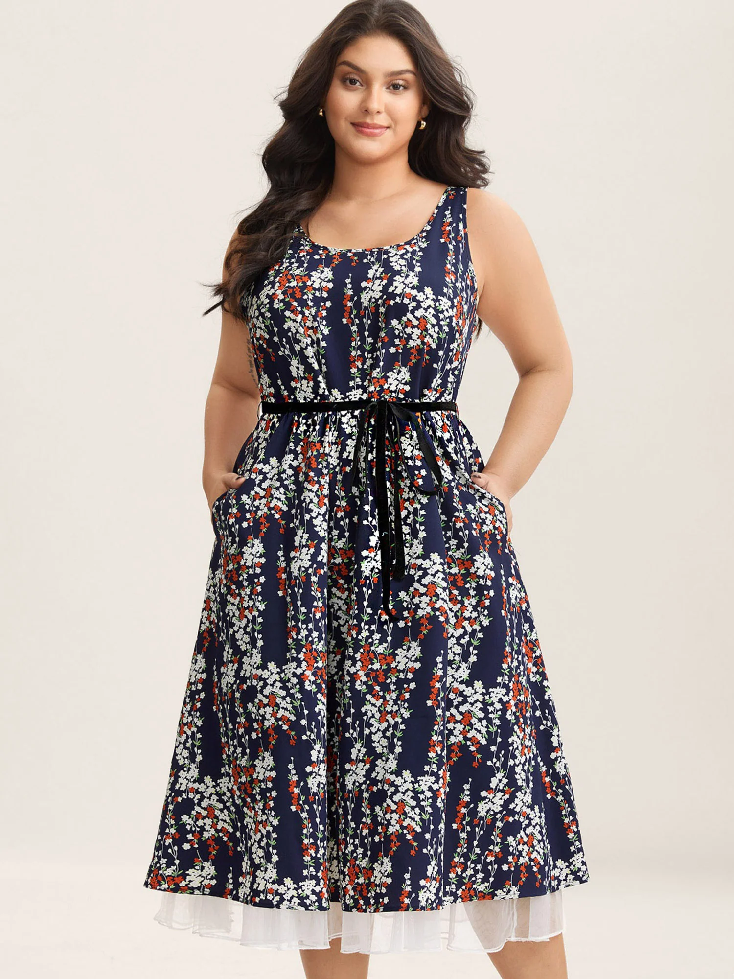 Ditsy Floral Print Lace Hem Midi Dress