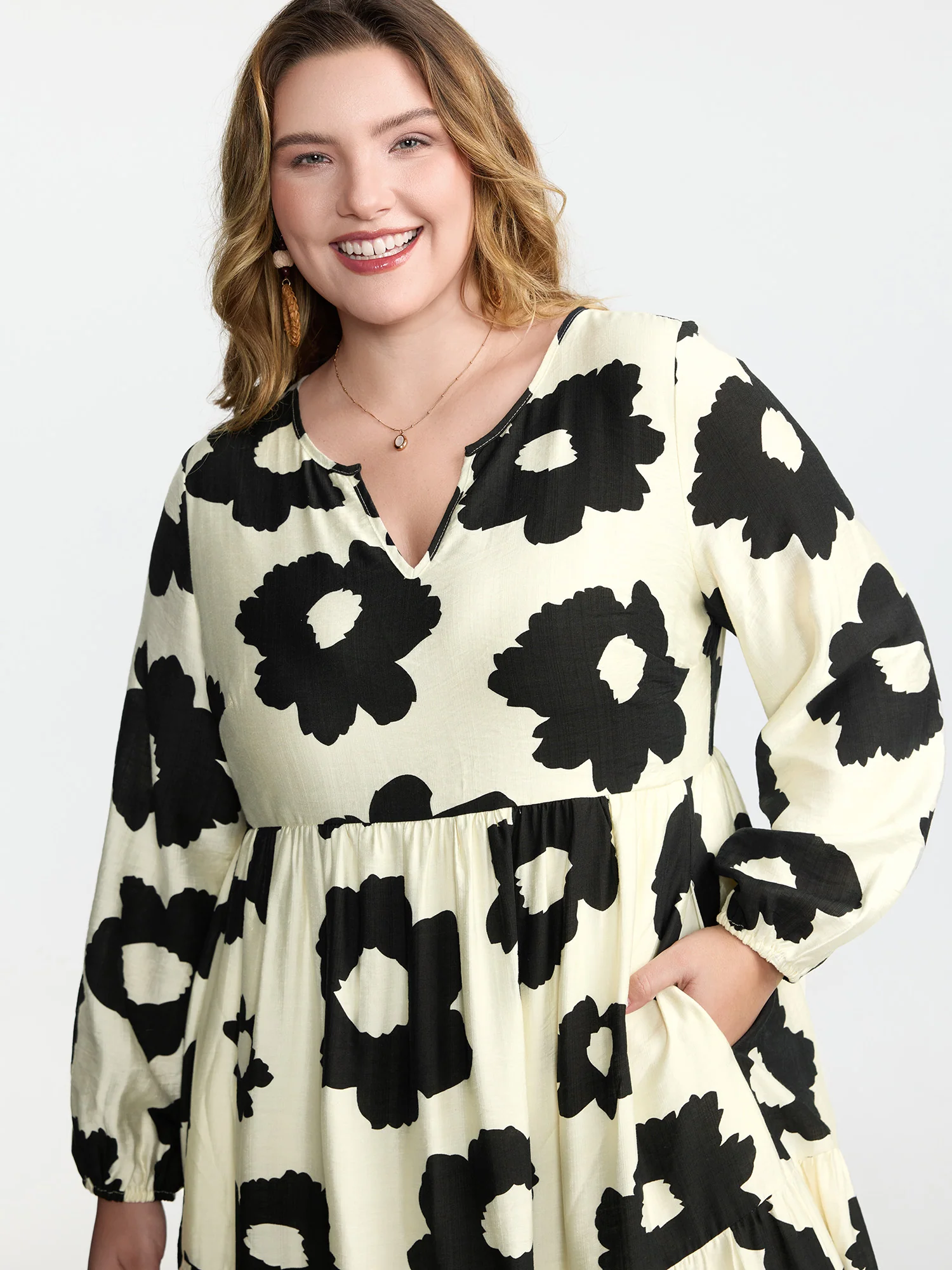 Monochrome Floral Print Tiered Maxi Dress