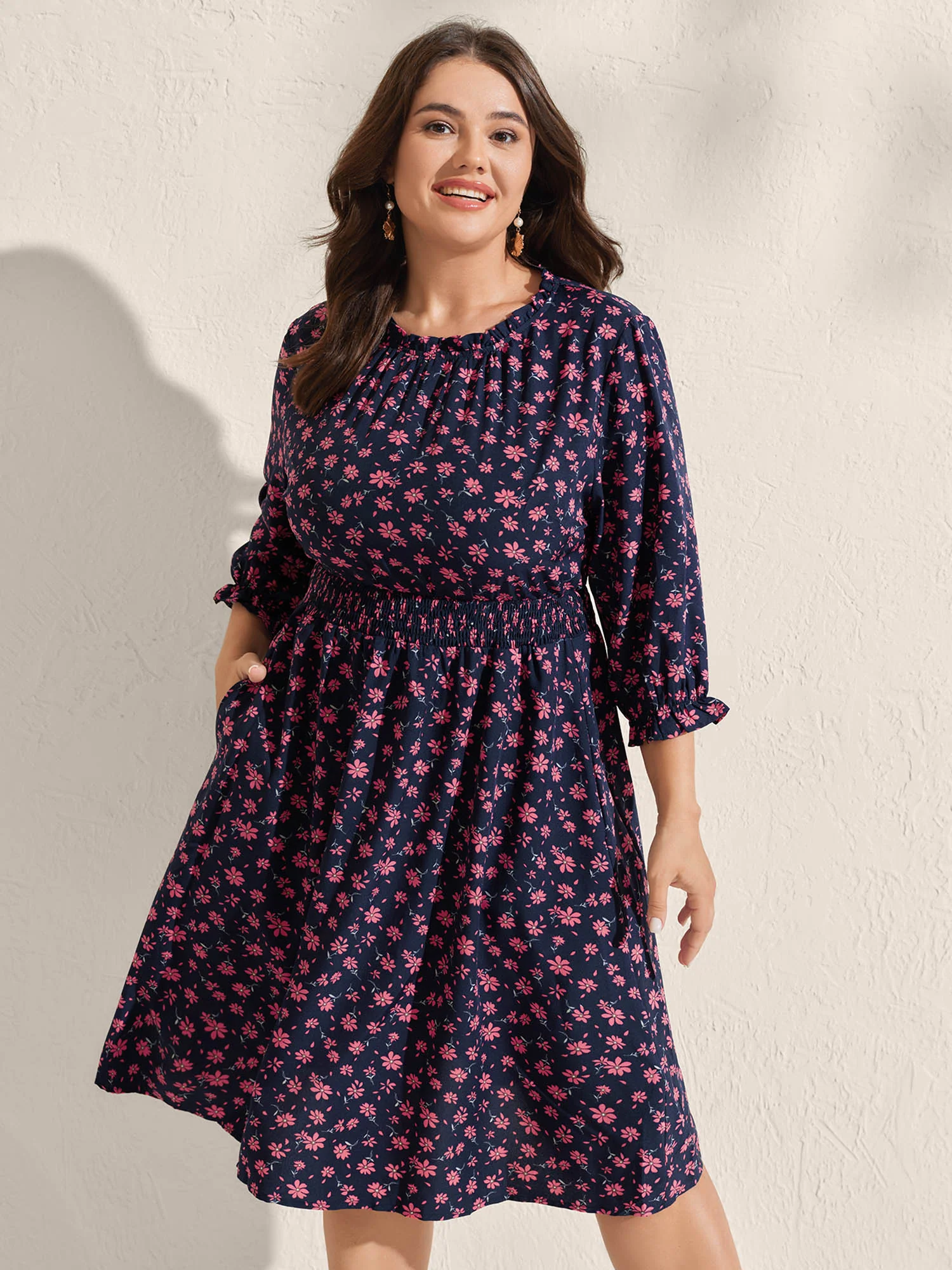 Floral Shirred Waist-Defining Pockets Midi Dress