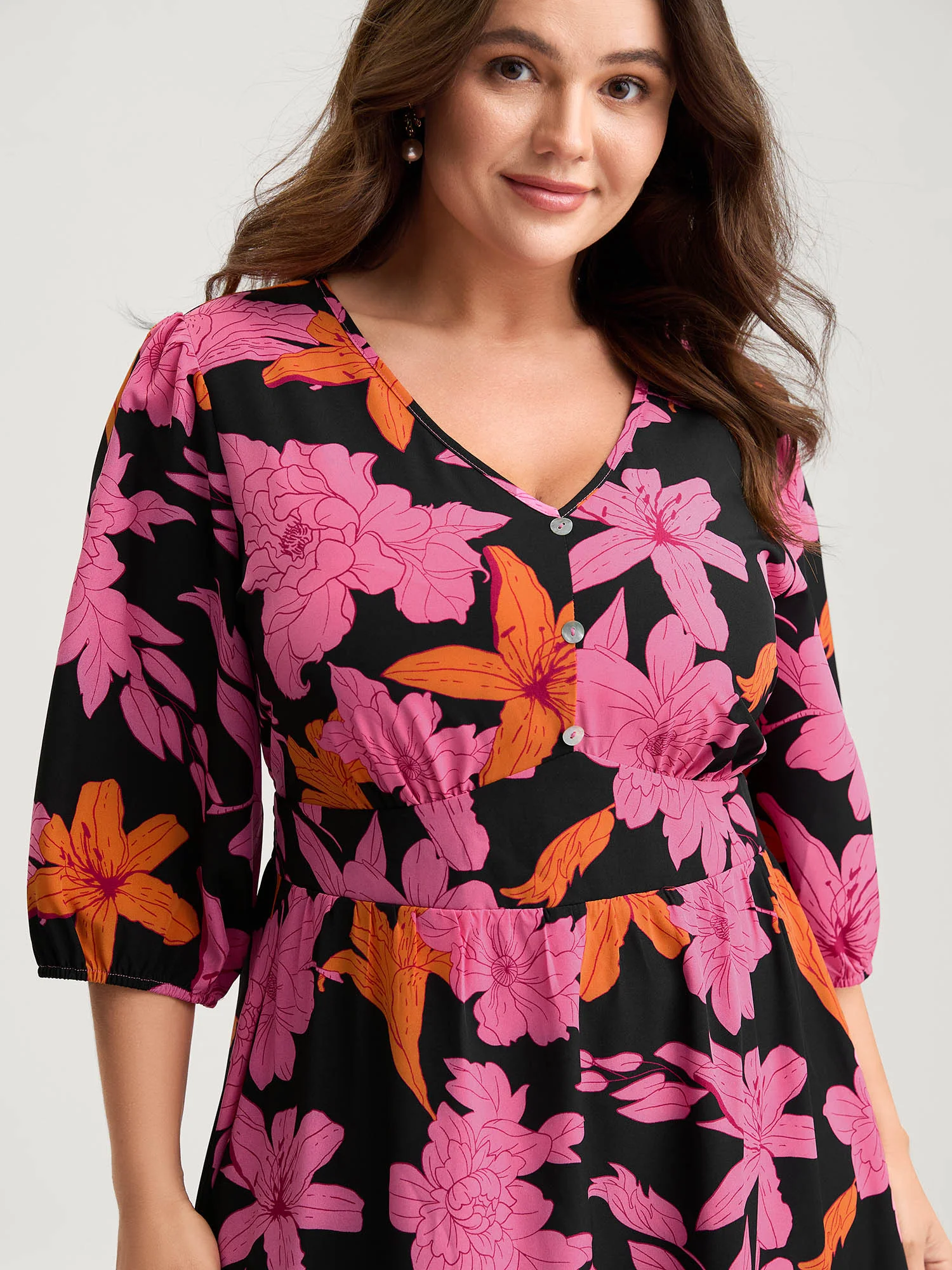 Large Floral Print Shirred Pockets Midi Dress