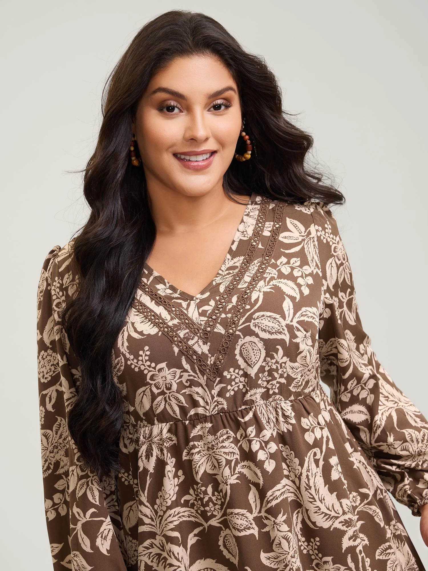 Floral Print Lace Trim V-Neck Midi Dress