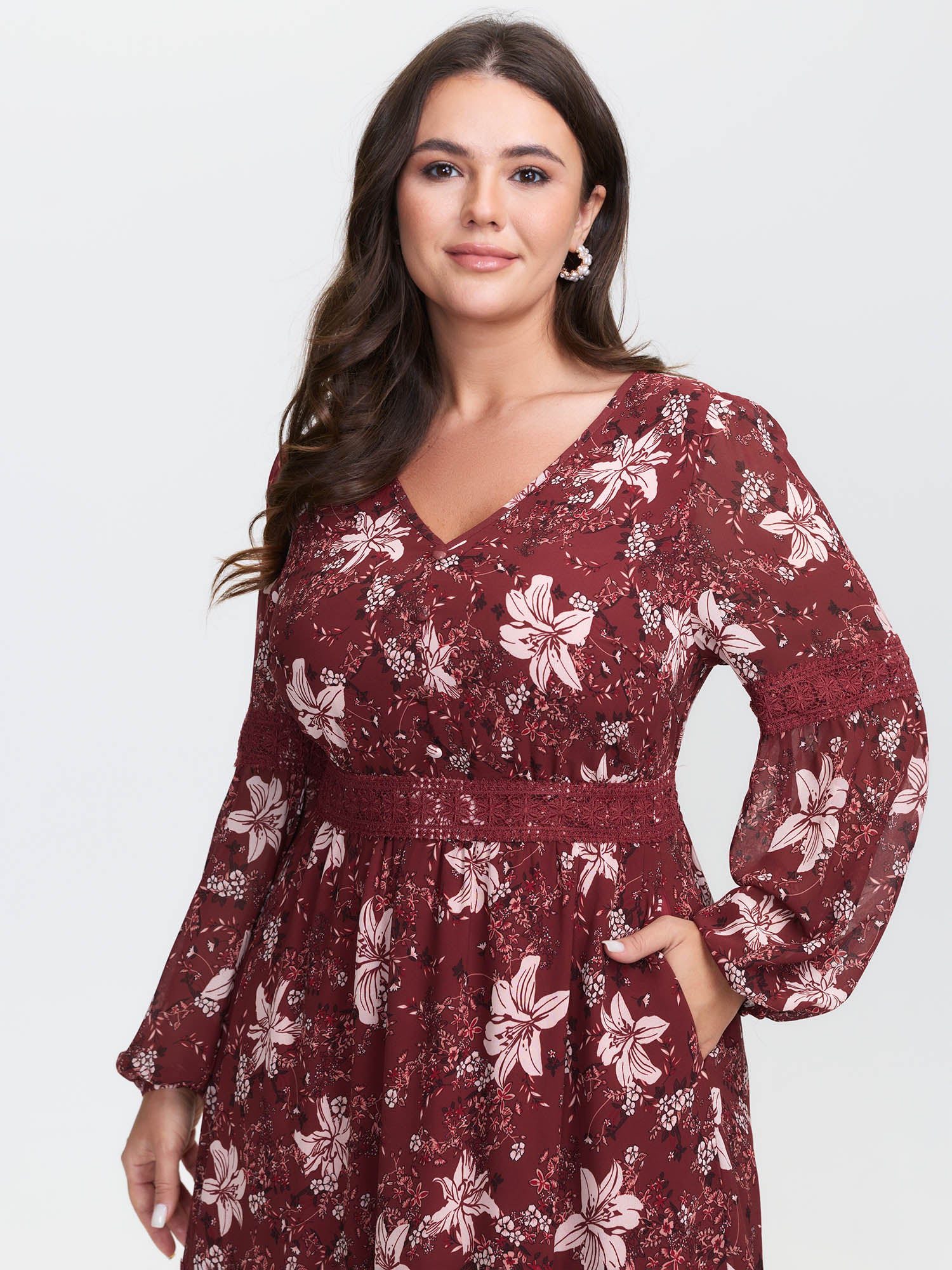 Floral Lace Trim Shirred Waist Midi Dress