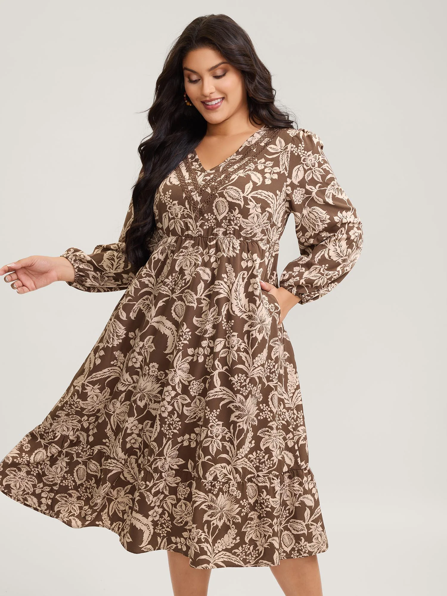 Floral Print Lace Trim V-Neck Midi Dress