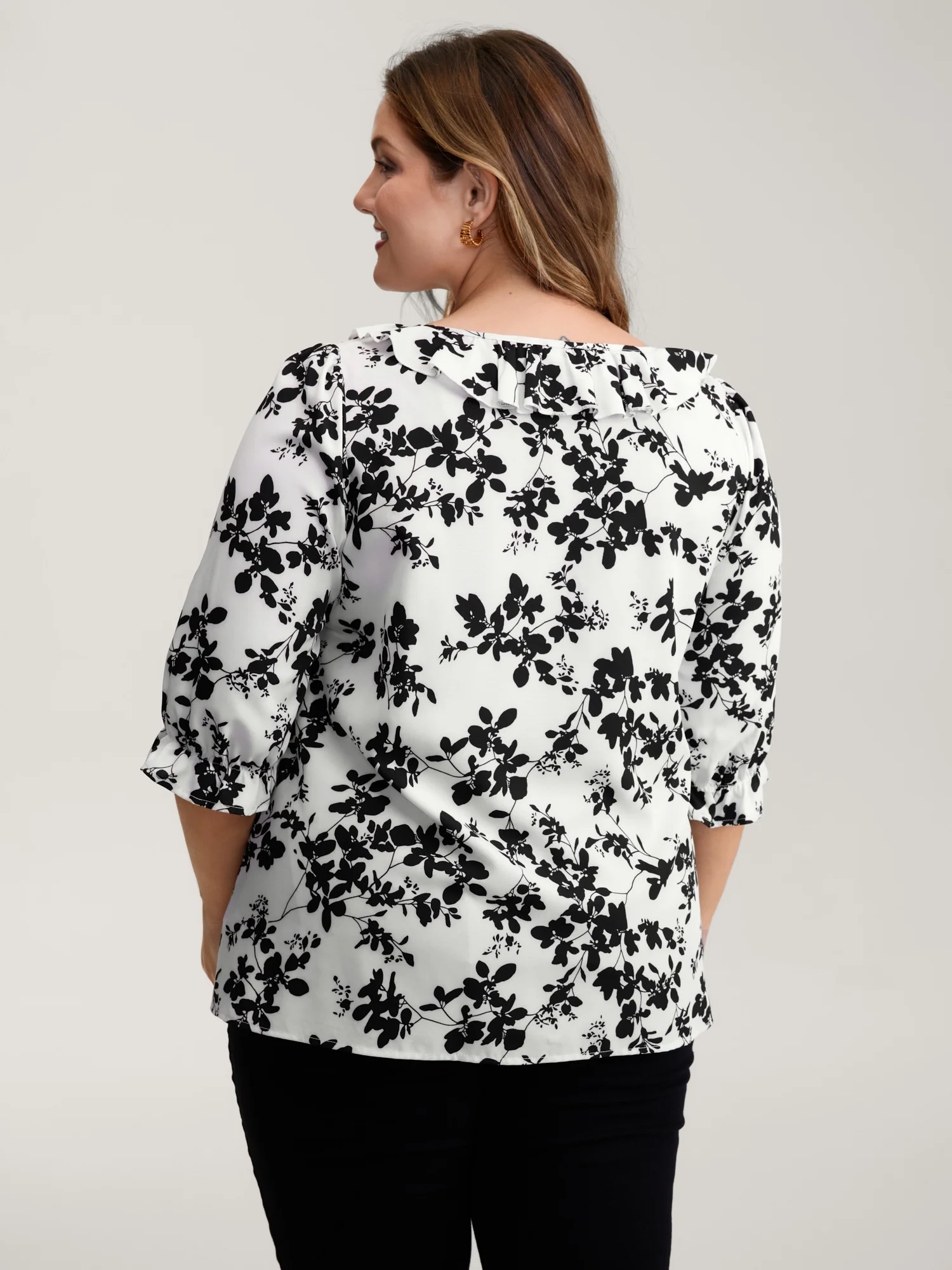 Fall Silhouette Florals Button Ruffled Blouse