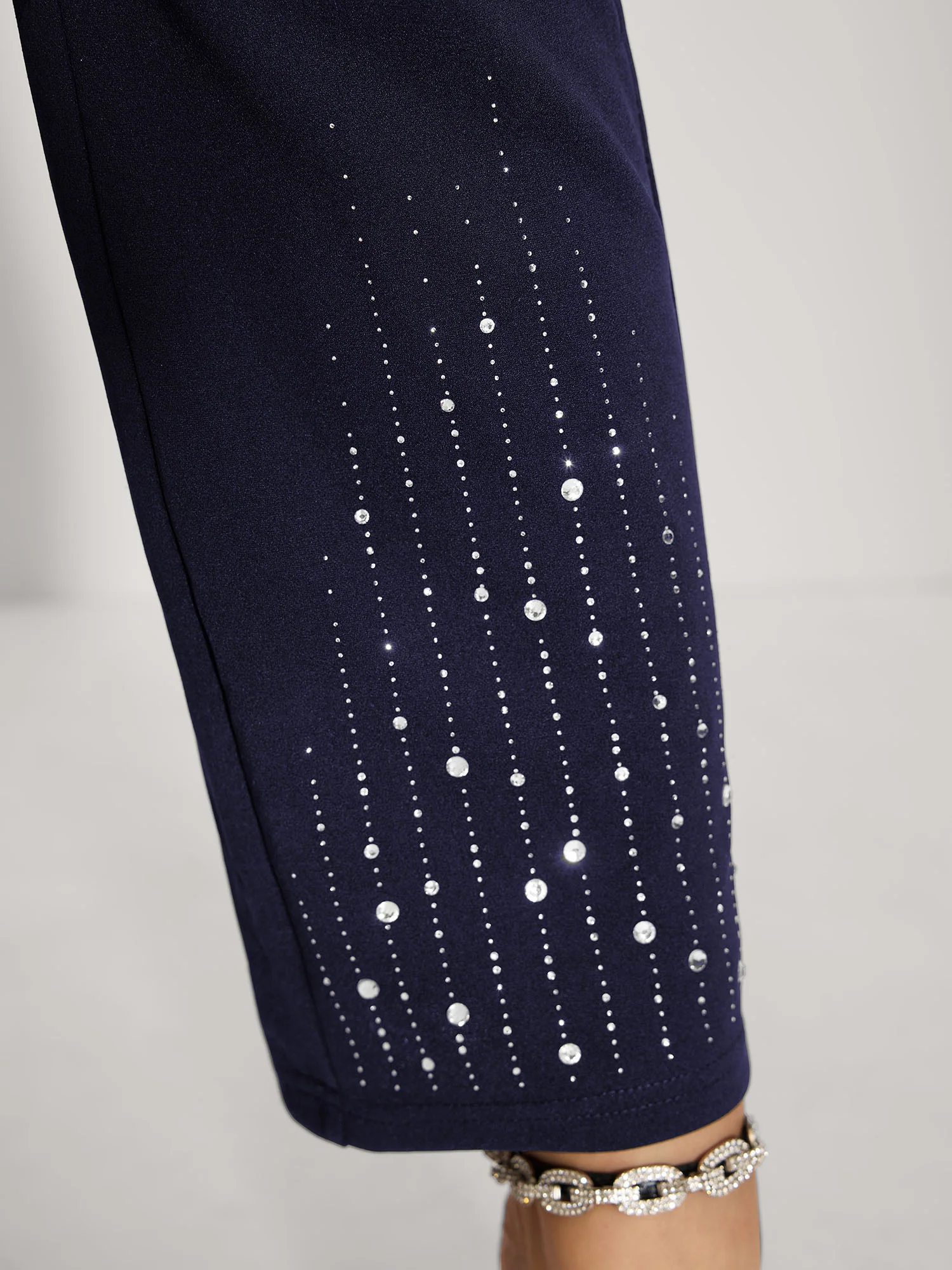 Stretchy Diamond Detail Hem Pants
