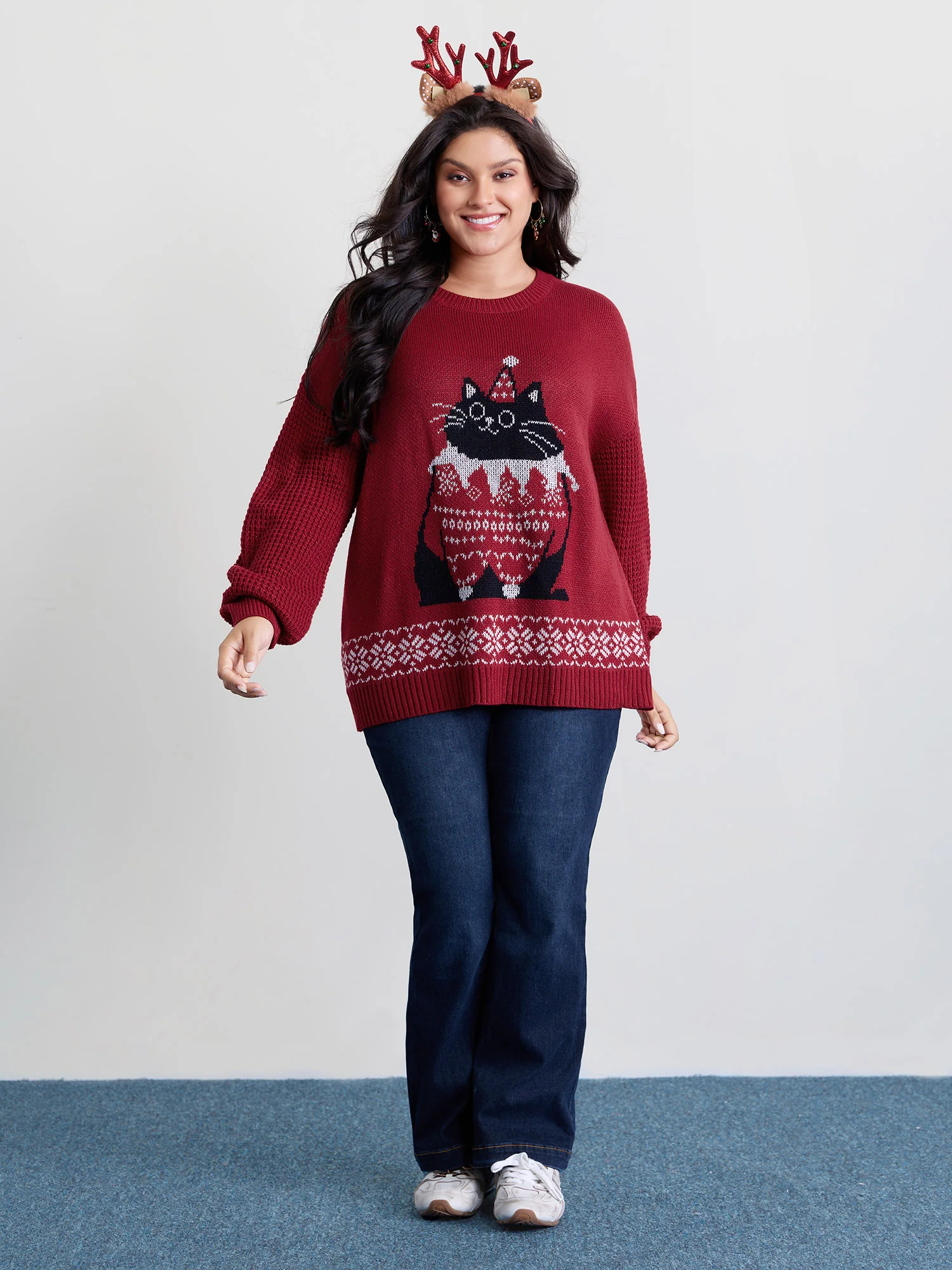 Festive Cat Micro Lantern Sleeve Pullover