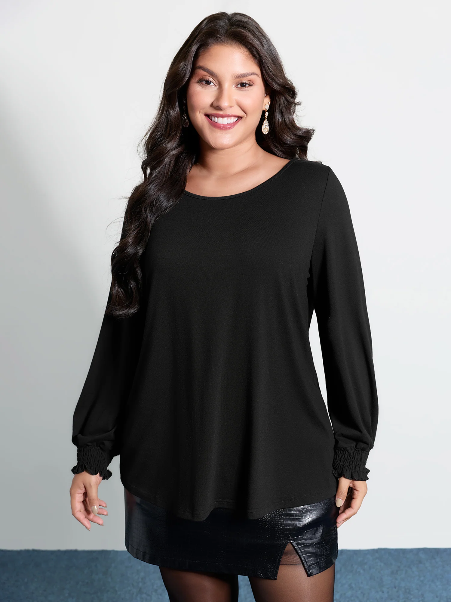 Stretchy Sequin Backless Shirred Cuff T-Shirt