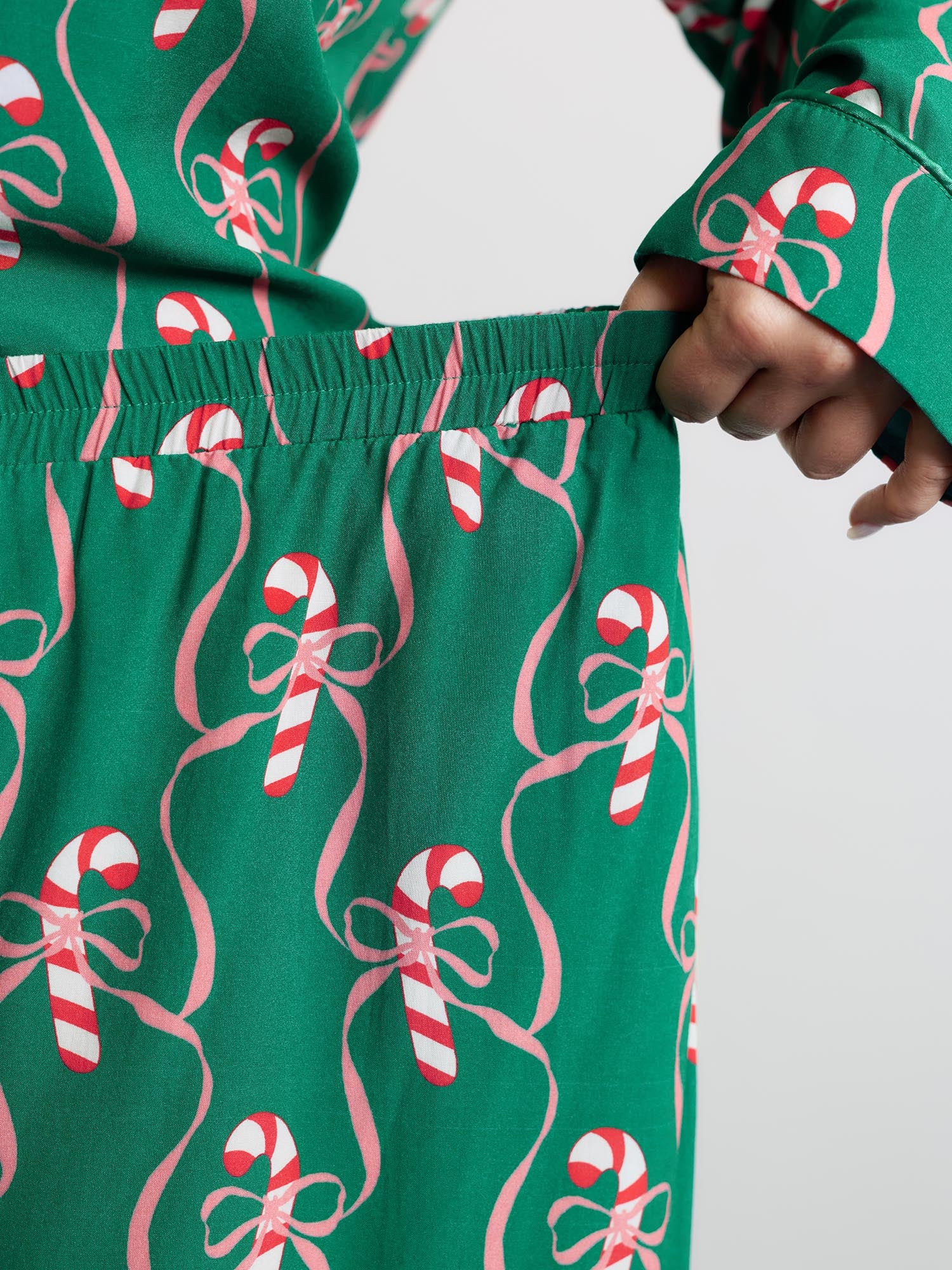 Holiday Print Color Contrast Robe Set