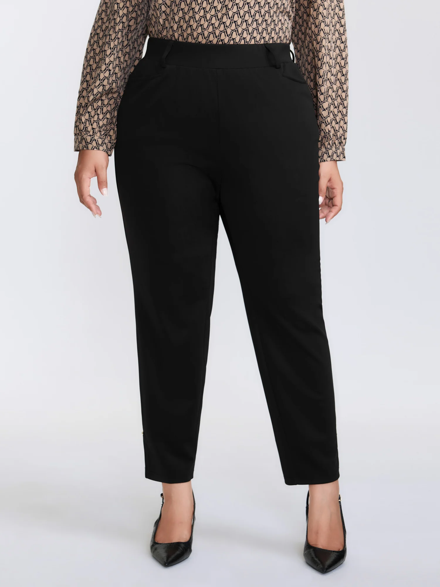 Slit Metal Detail Skinny-Fit Pants