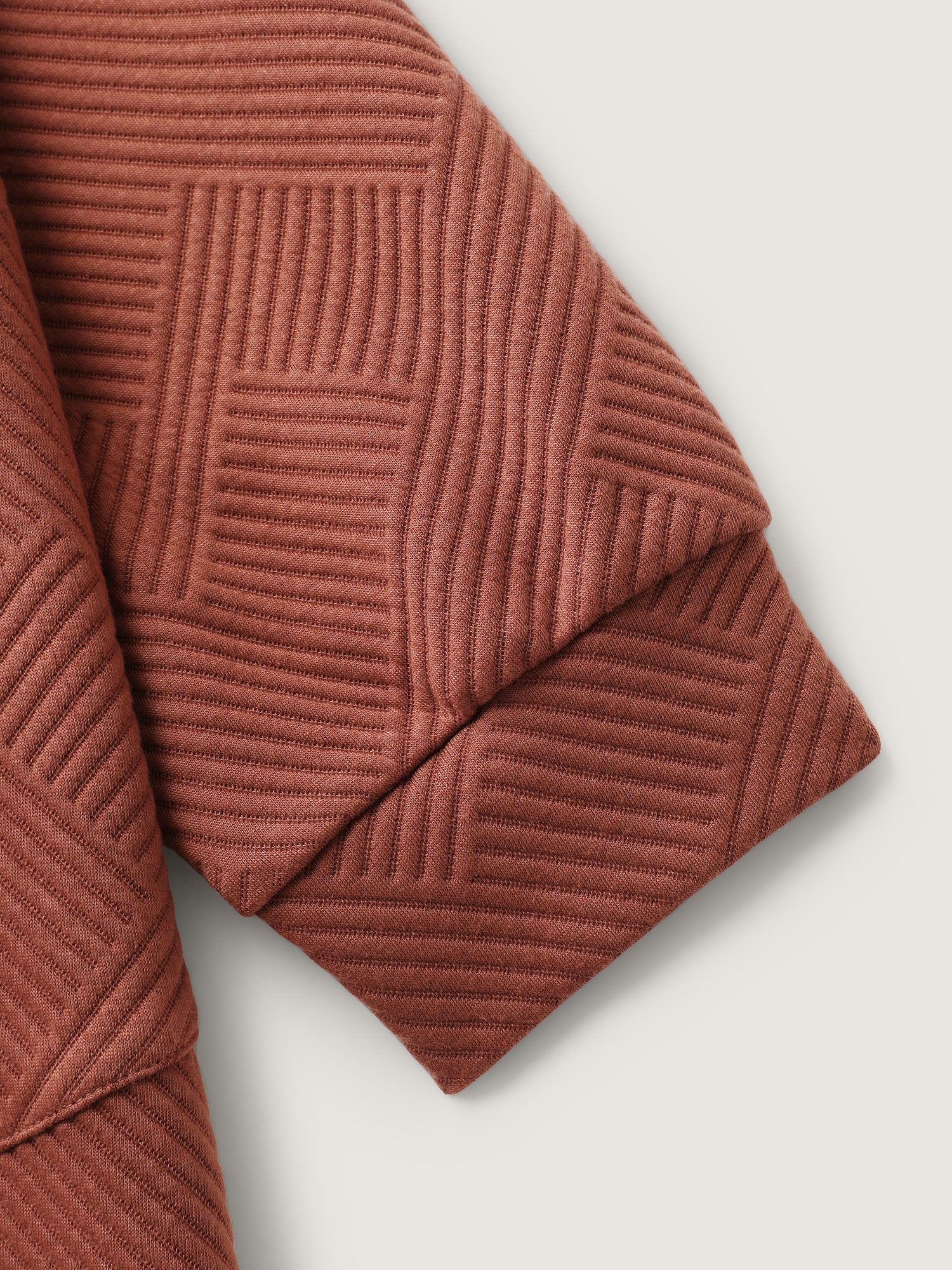 Textured Curvy Hem Round Neck Sweatshirt