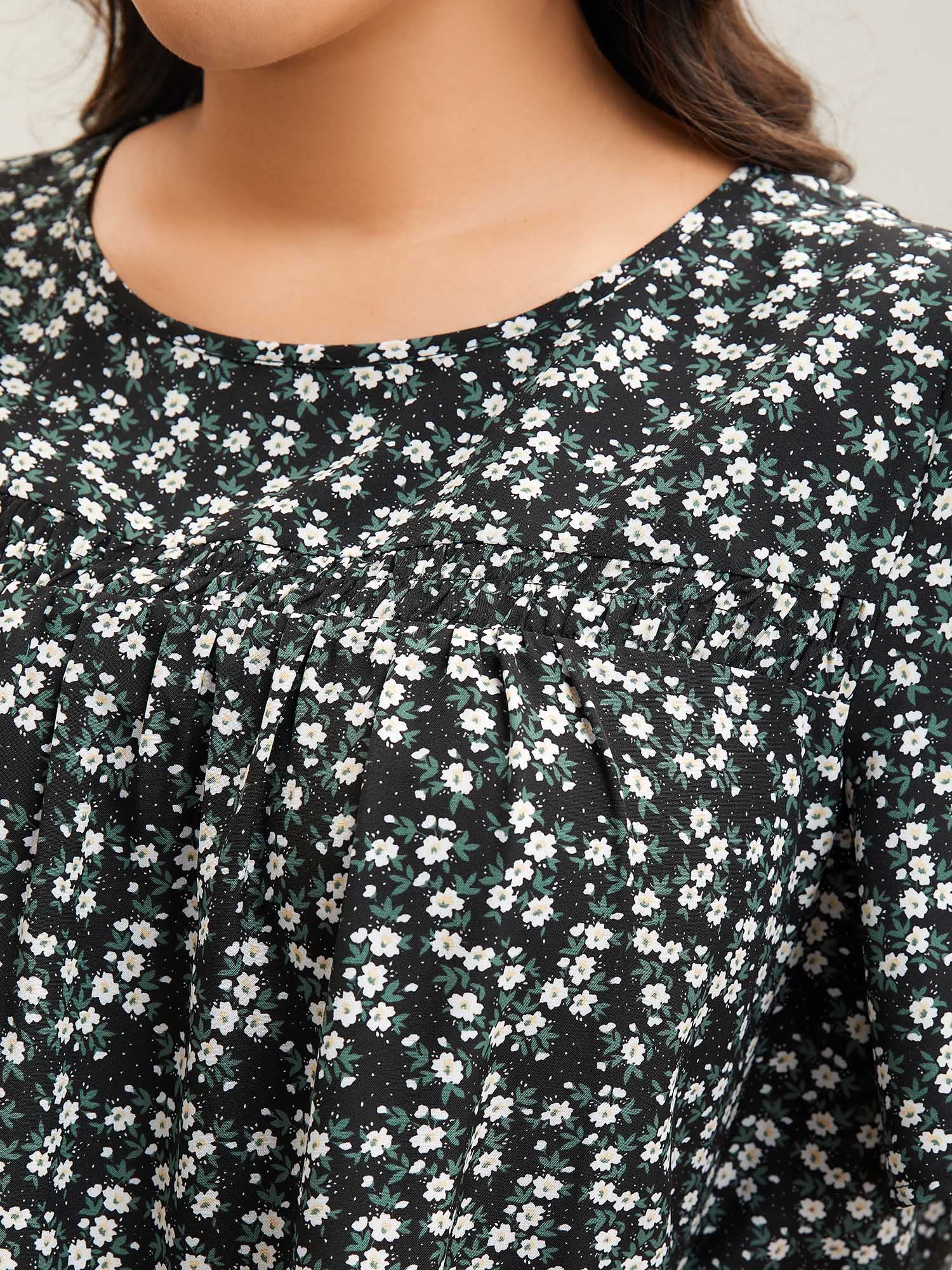 Floral Ruffle Sleeve Gathered Round Neck Blouse