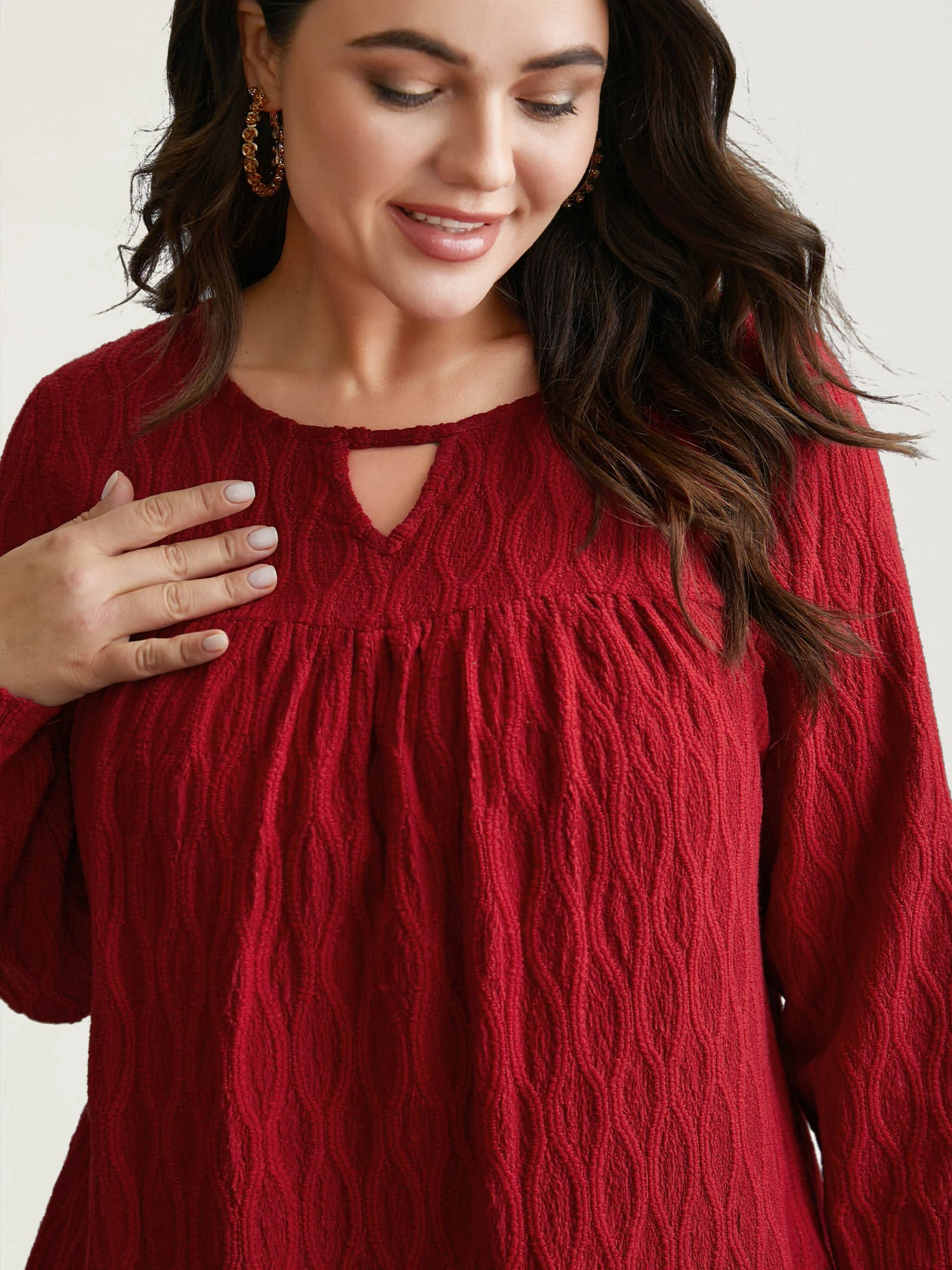 Textured Keyhole Gathered Knit Top