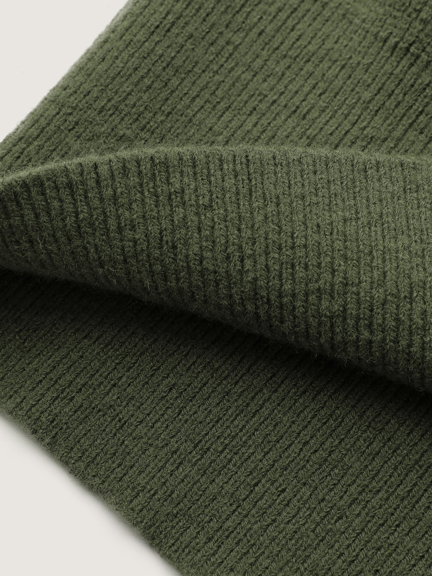 Backless Cut-Out Cropped Pullover