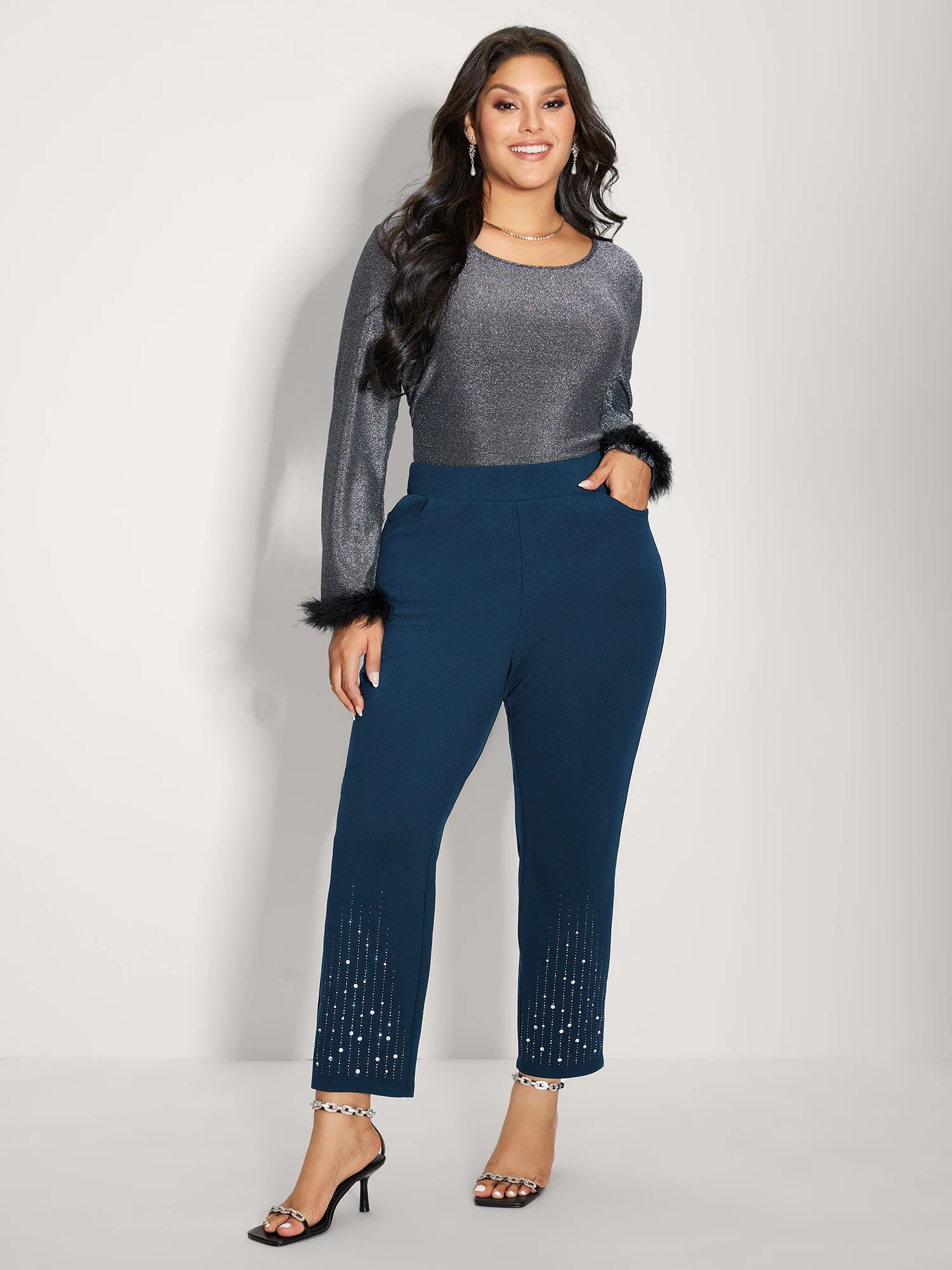 Stretchy Diamond Detail Hem Pants