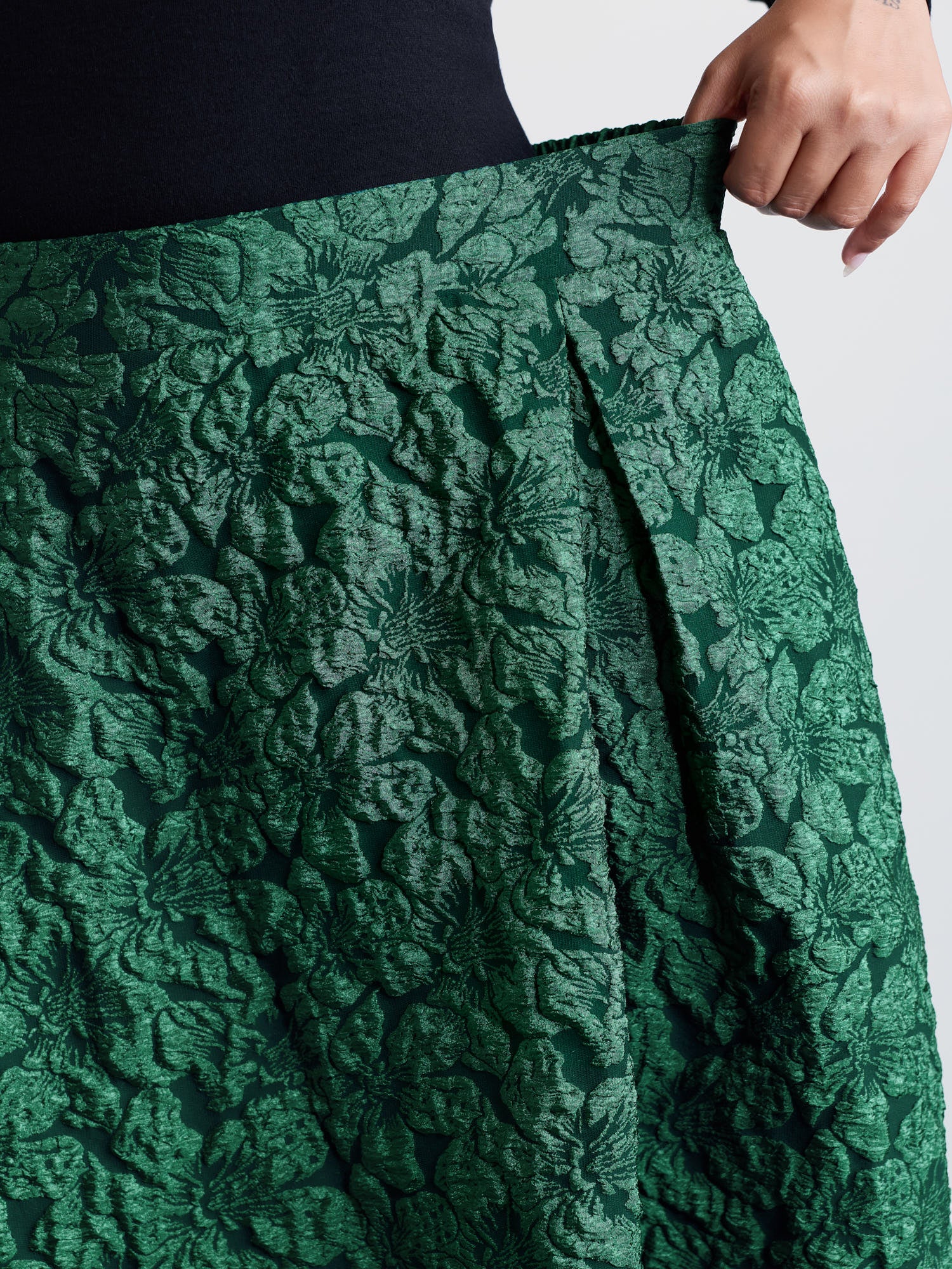 Floral Jacquard Pleated Midi Skirt