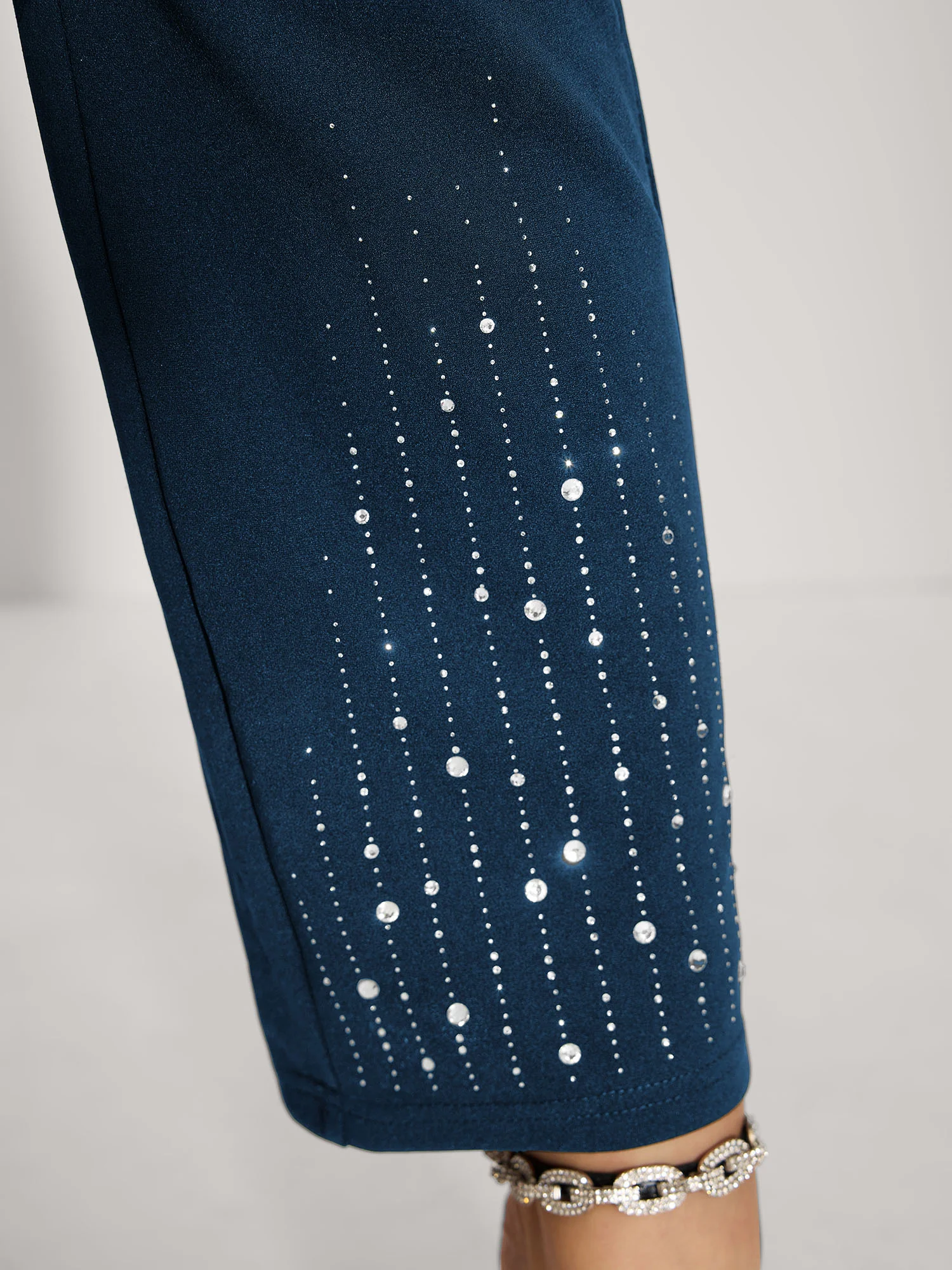 Stretchy Diamond Detail Hem Pants