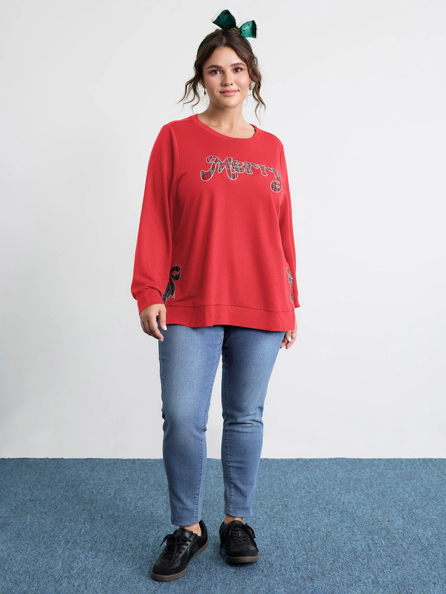 Merry Applique Embroidery Sweatshirt