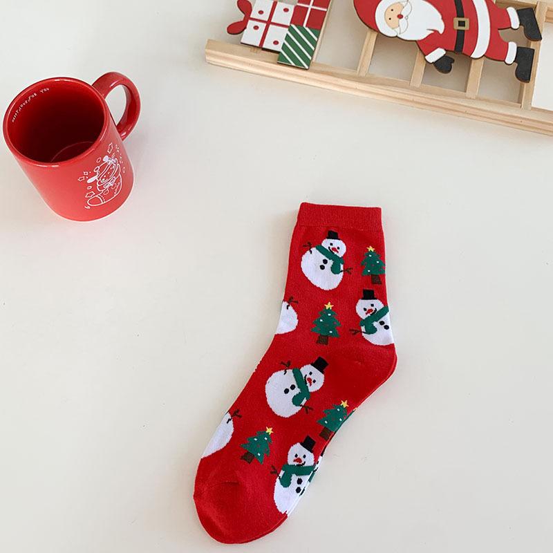Christmas stockings - Men's and women's mid-calf socks with cute cartoon designs